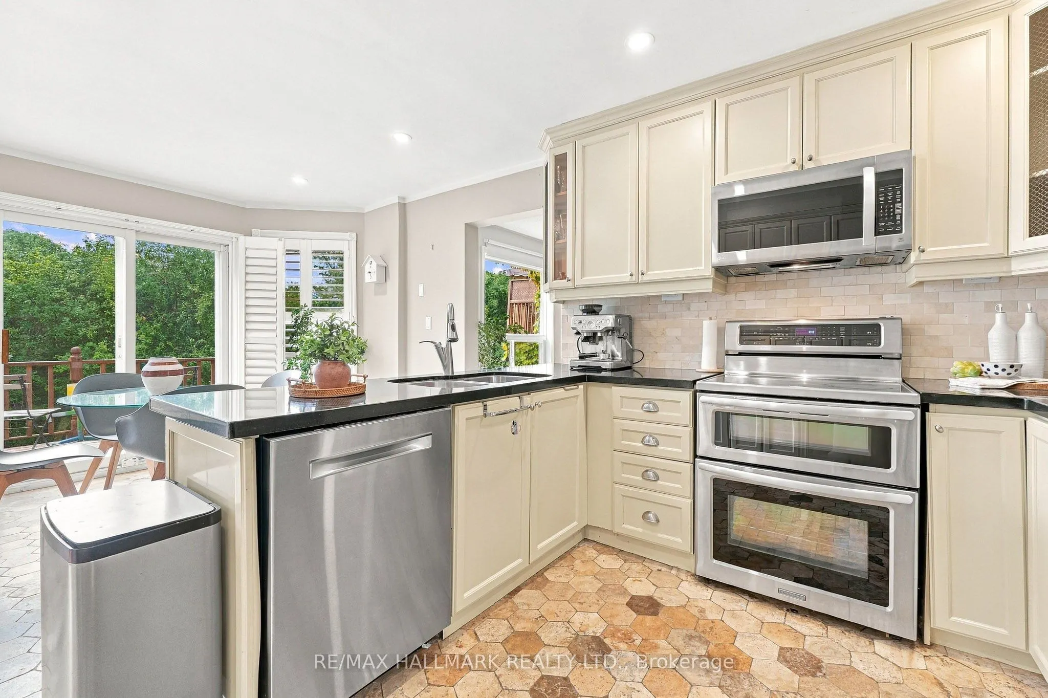 1246 Winterbourne Drive