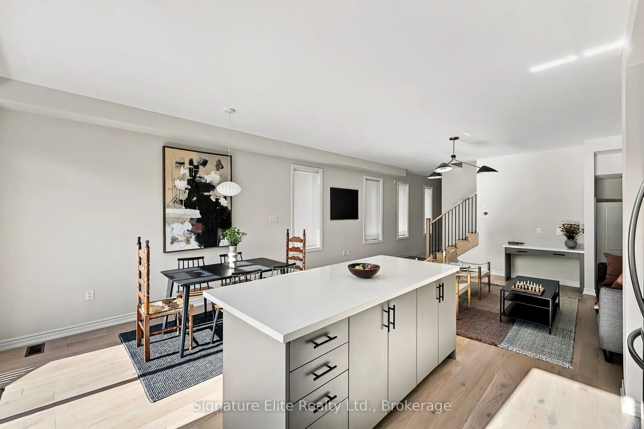 1354 Almonte Drive