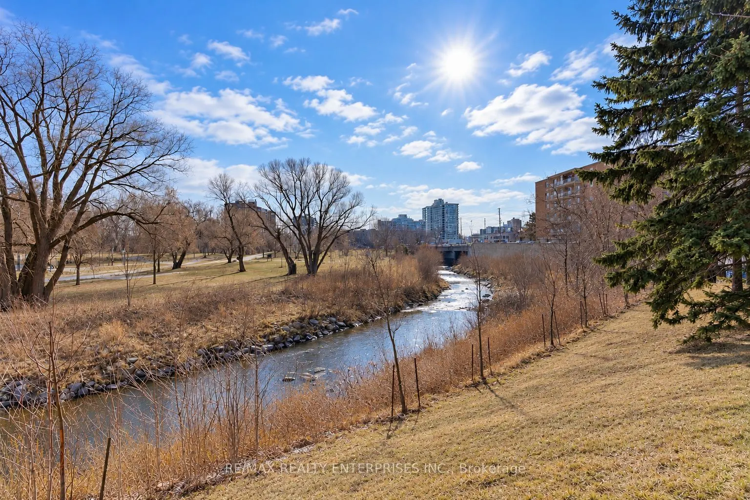 3100 Kirwin Avenue #2702