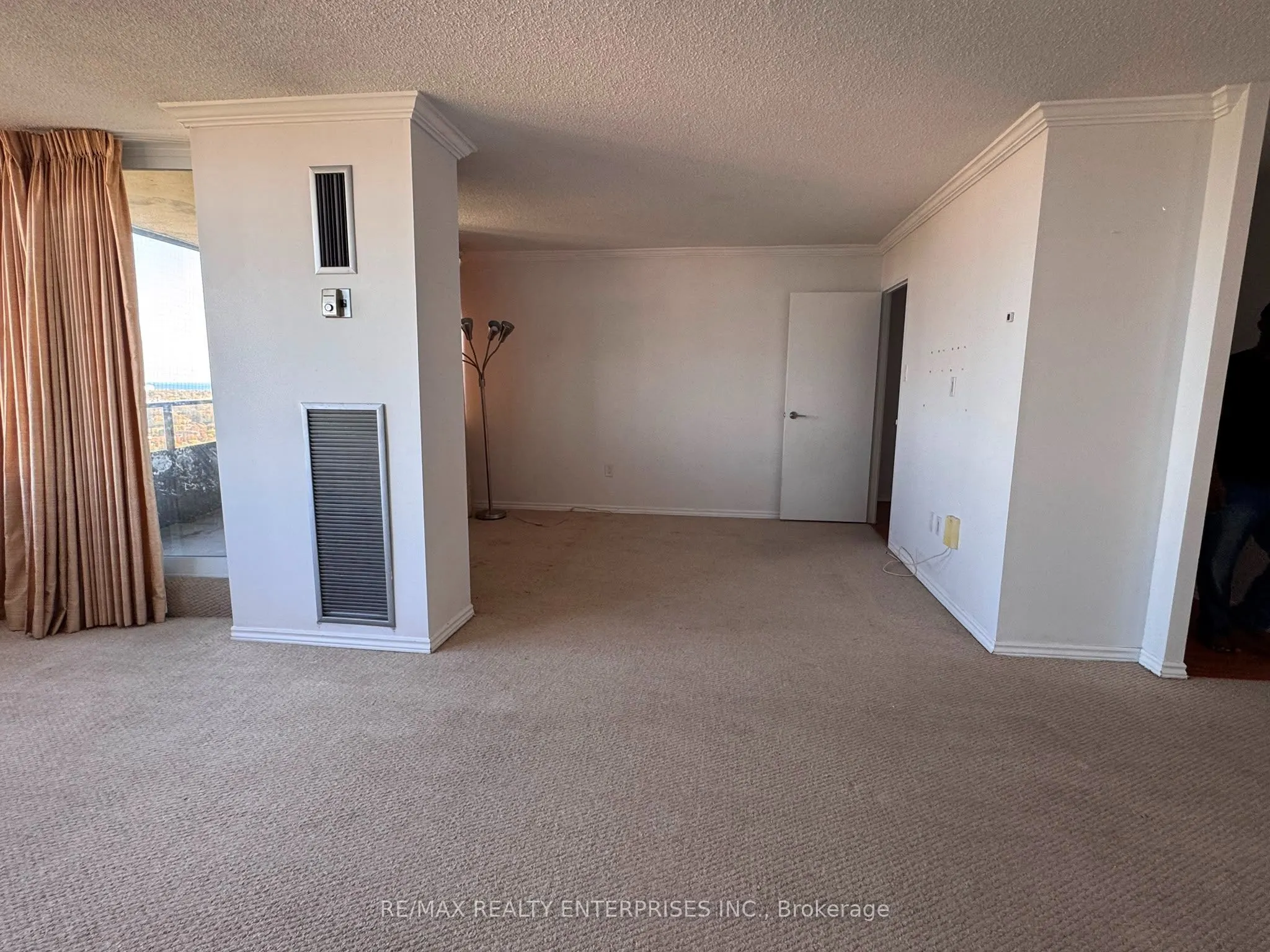 3100 Kirwin Avenue #2702