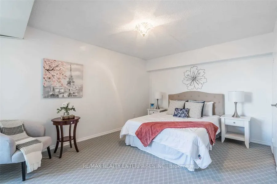 3100 Kirwin Avenue #2702