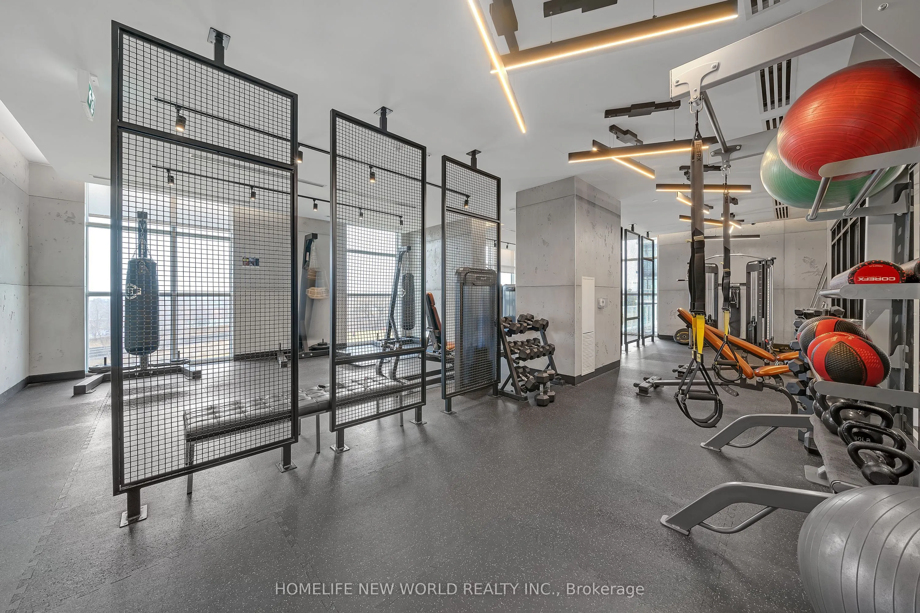 251 Manitoba Street #412