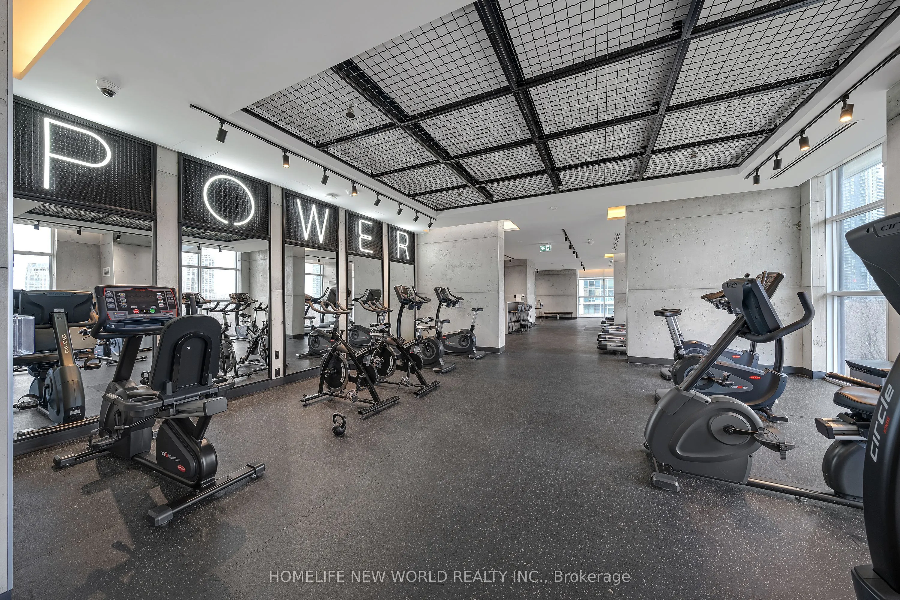 251 Manitoba Street #412