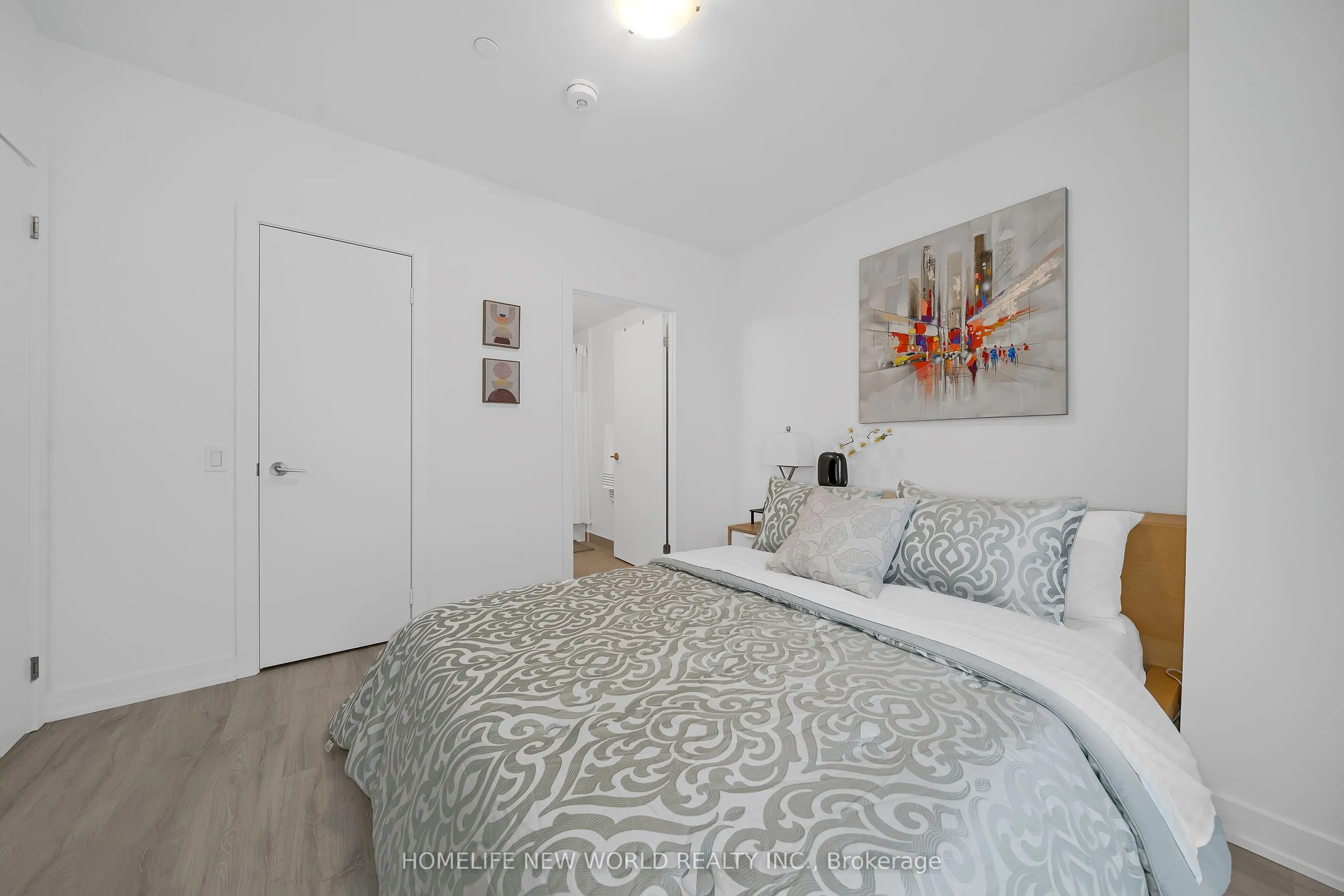 251 Manitoba Street #412
