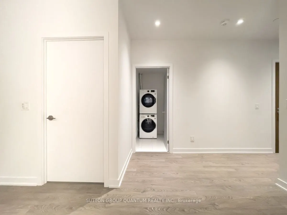 1928 Lakeshore Boulevard W #3208