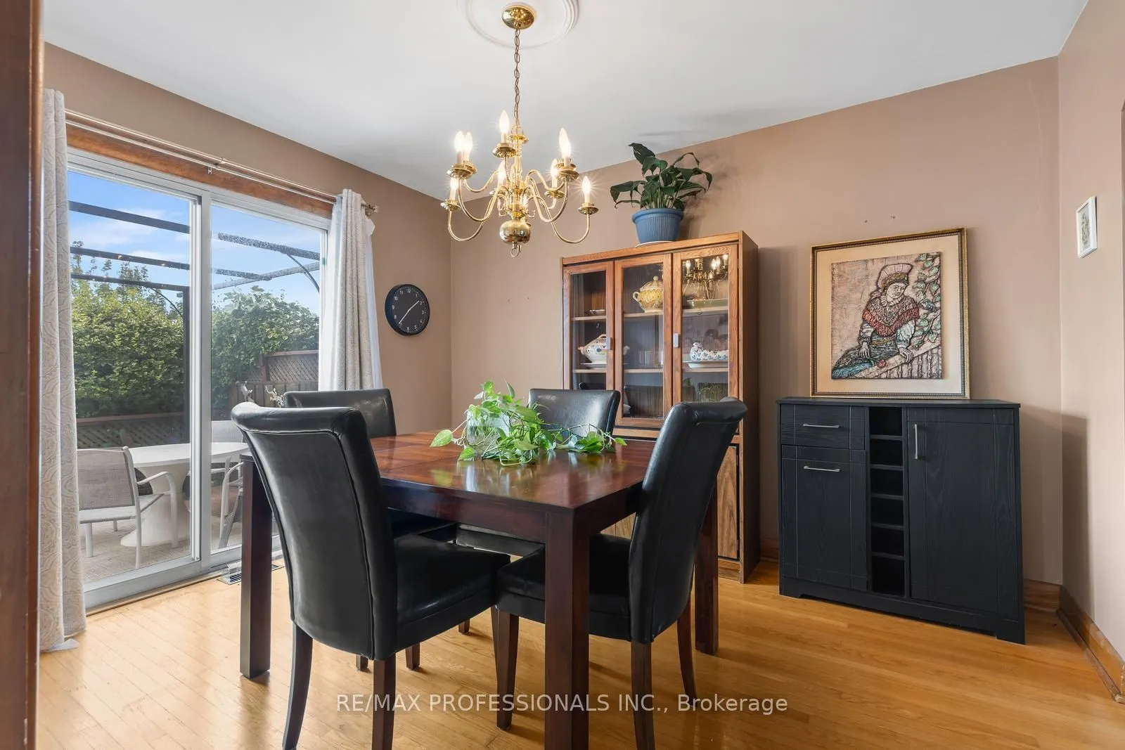 122 Treeview Drive