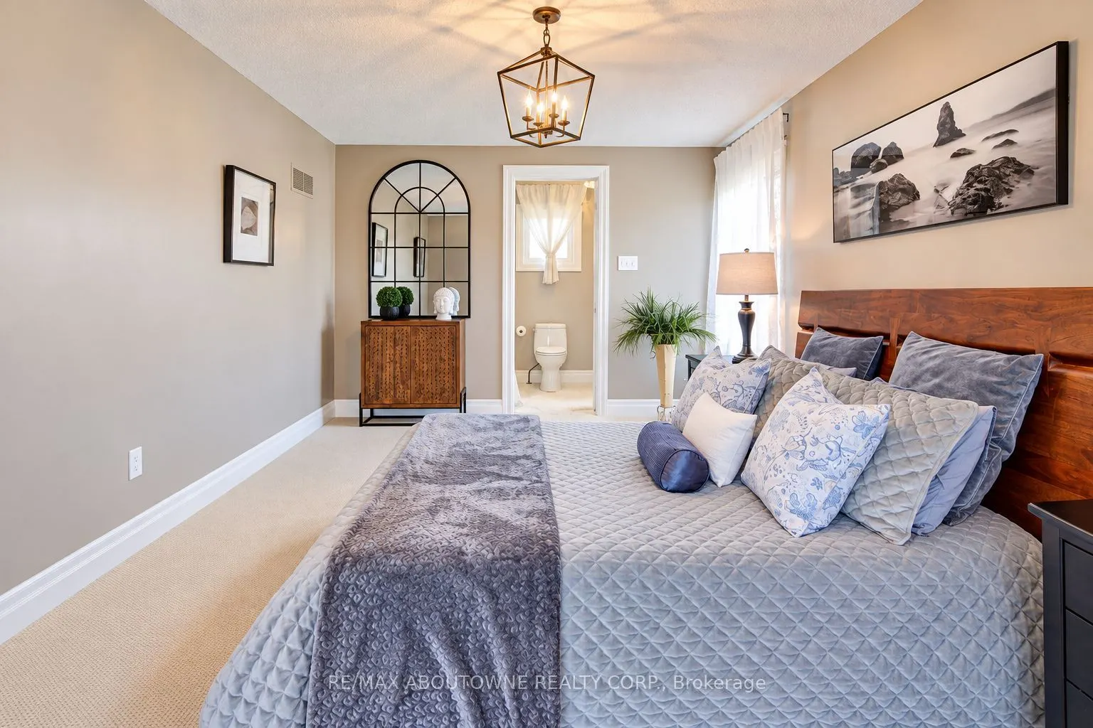 3668 Colonial Drive