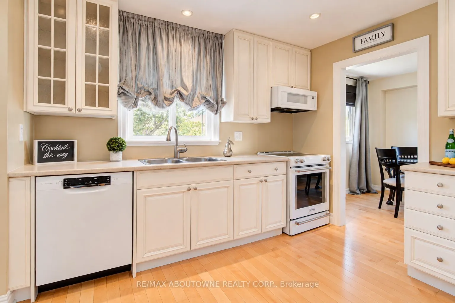 3668 Colonial Drive