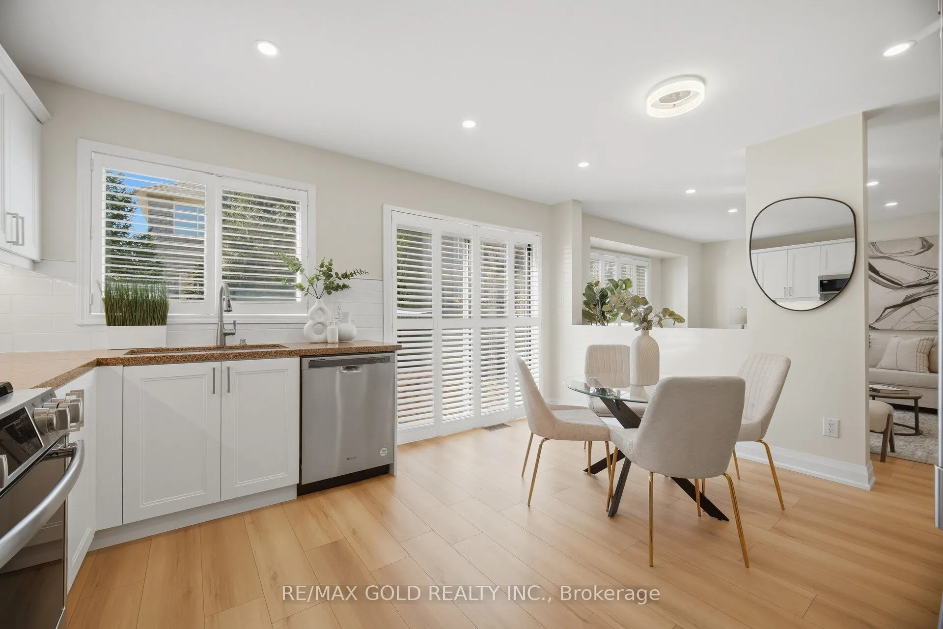 5566 Broadpath Gate