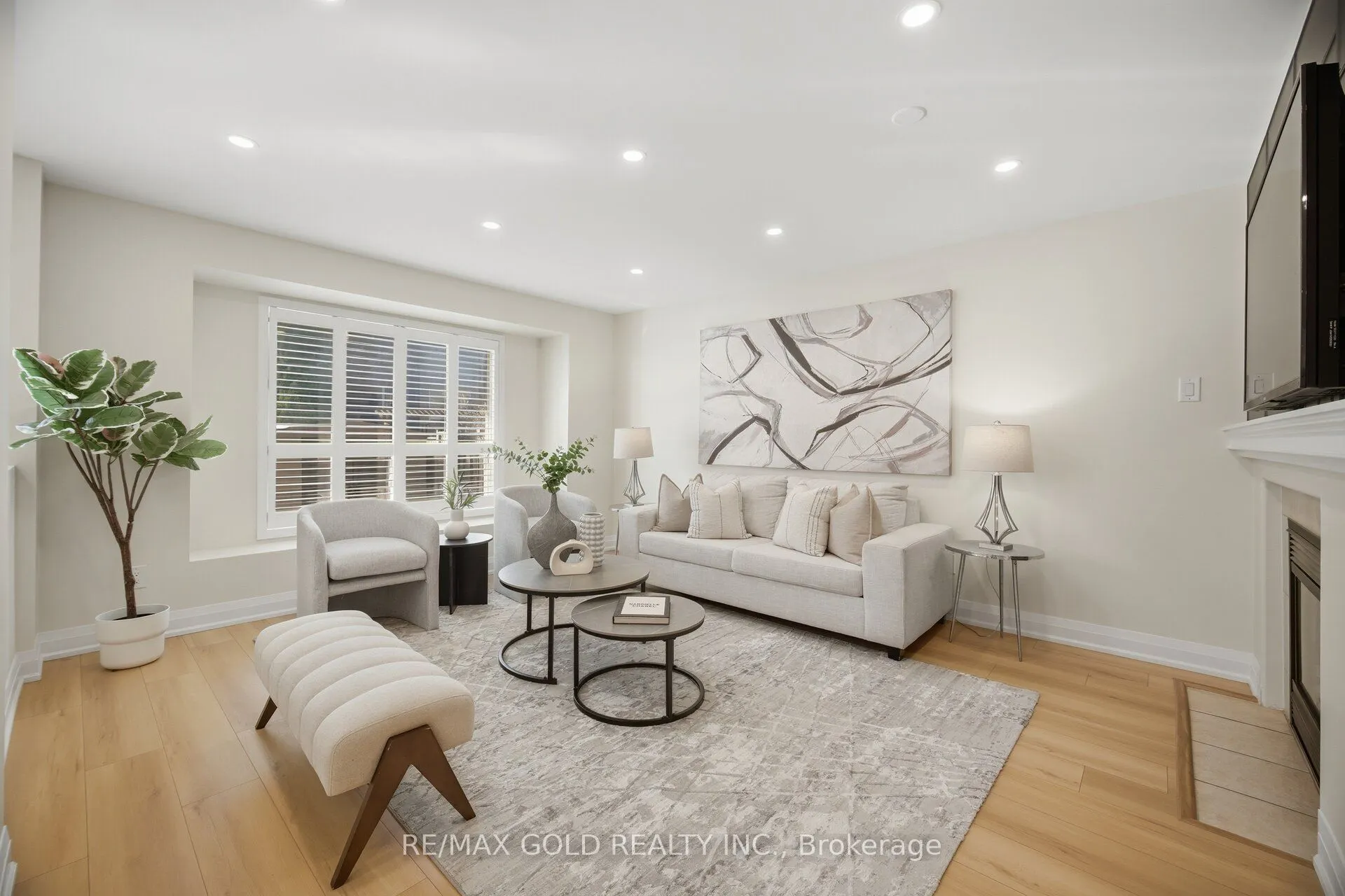 5566 Broadpath Gate