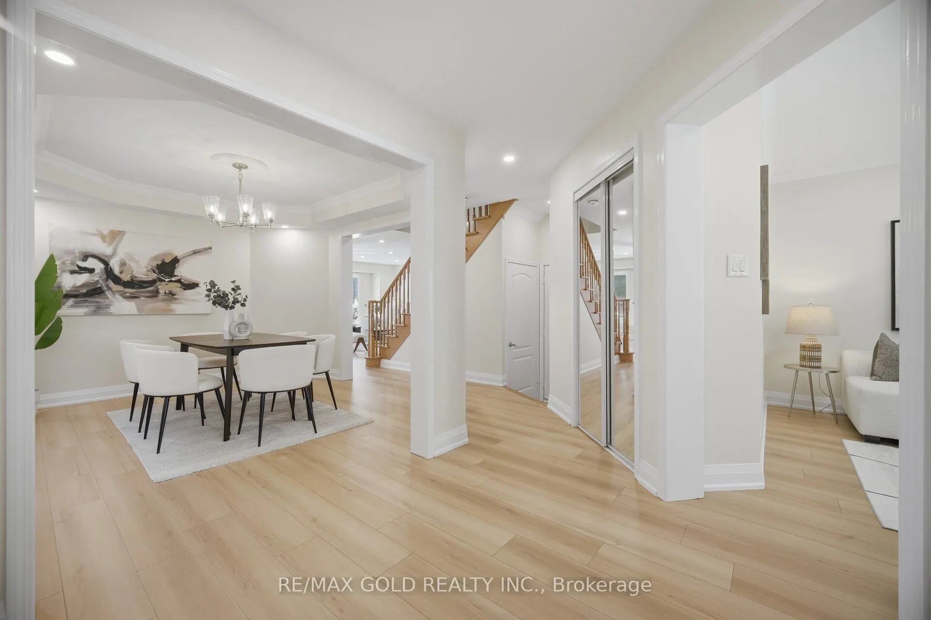 5566 Broadpath Gate