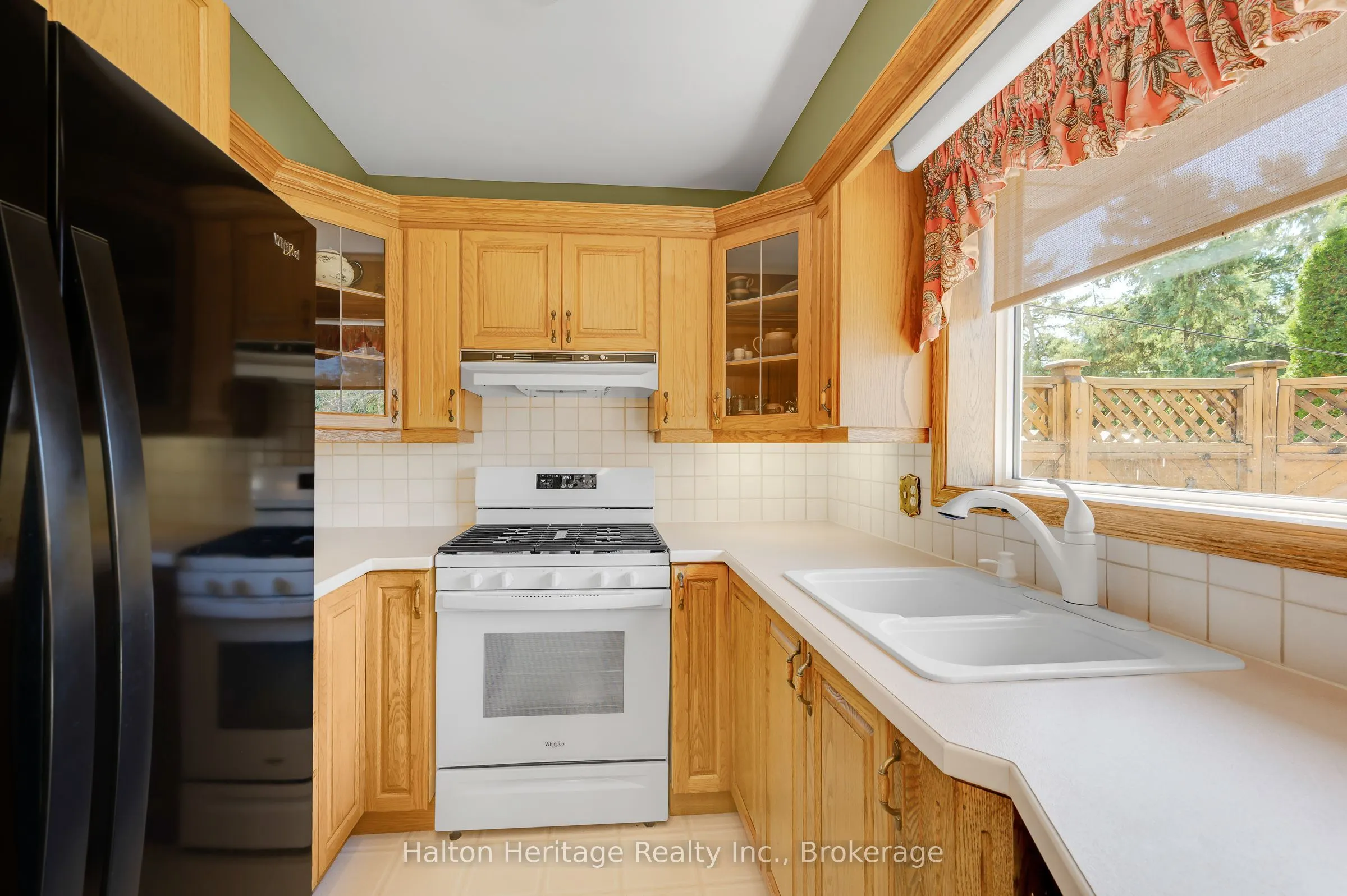 588 Louise Drive