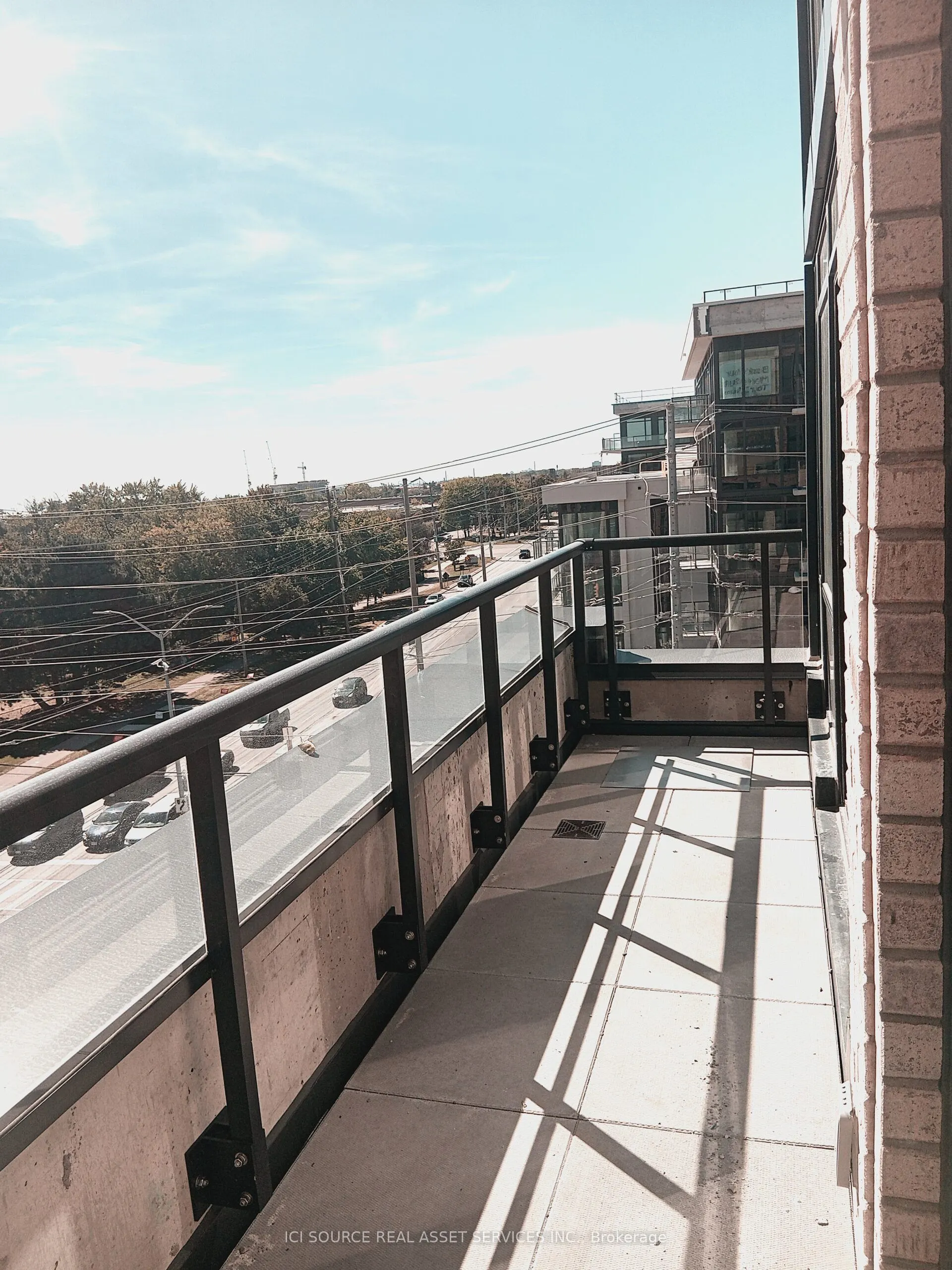 1381 Lakeshore Road E #525