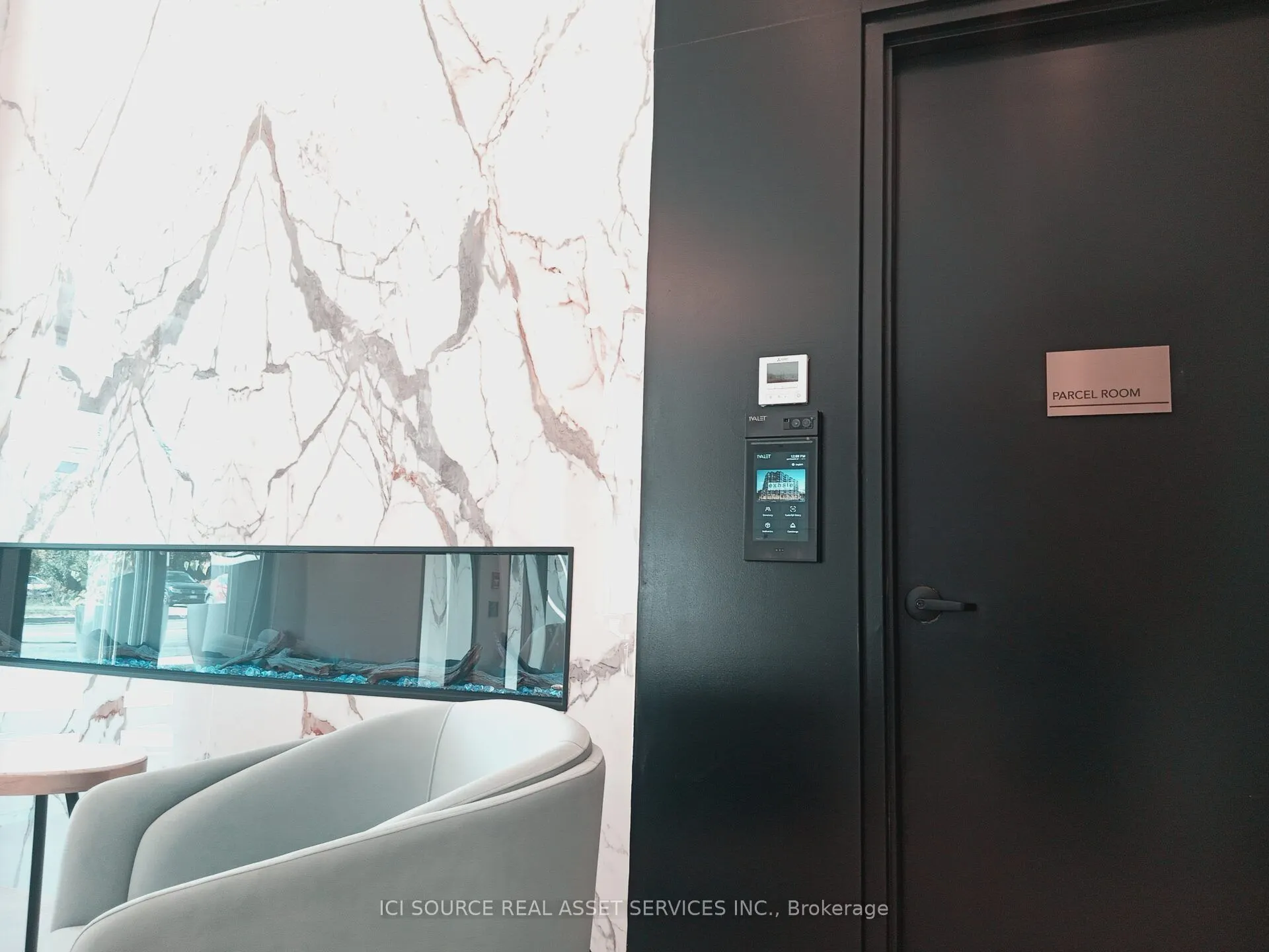 1381 Lakeshore Road E #525