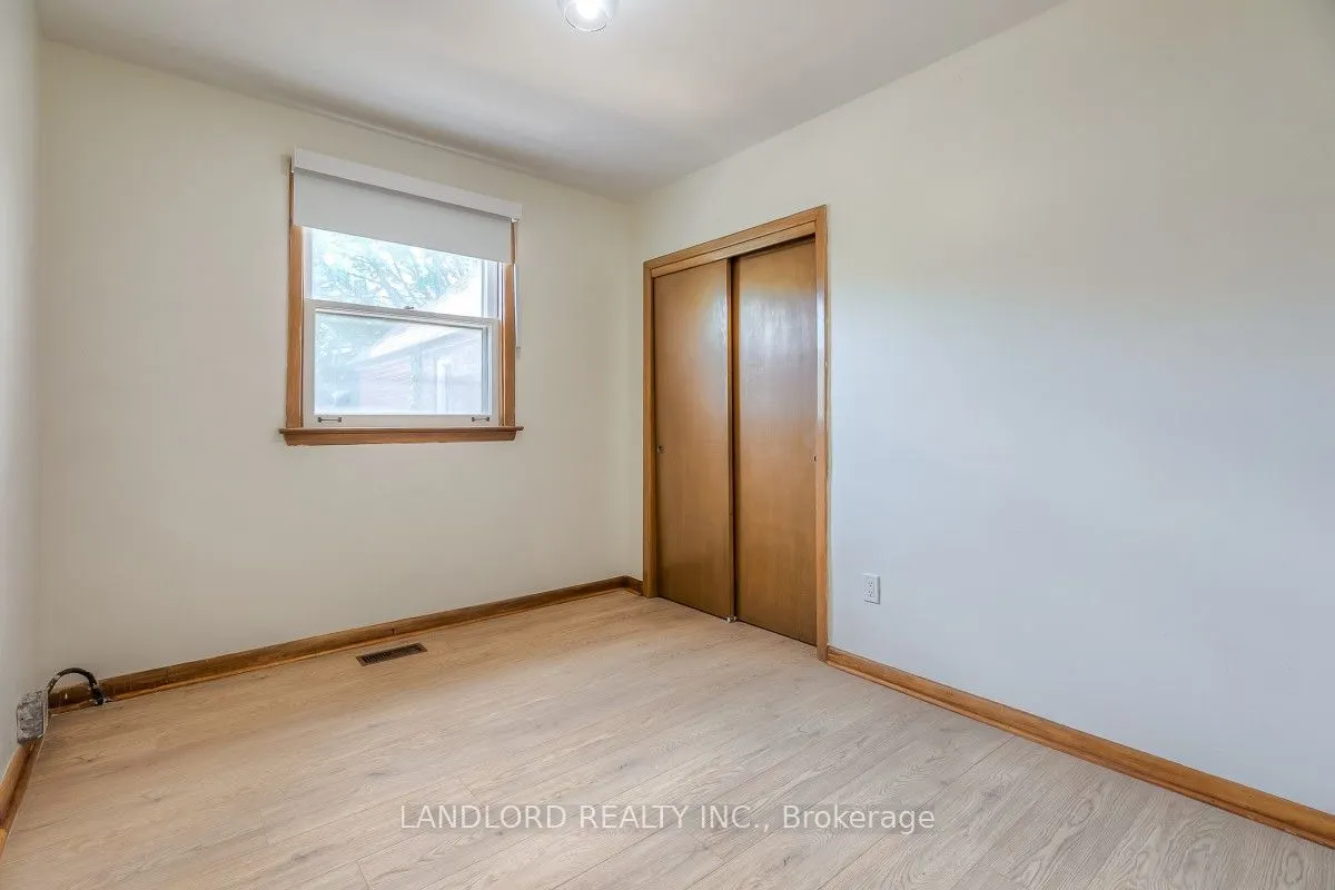 85 Greenlaw Avenue