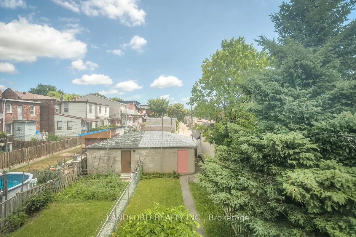 85 Greenlaw Avenue