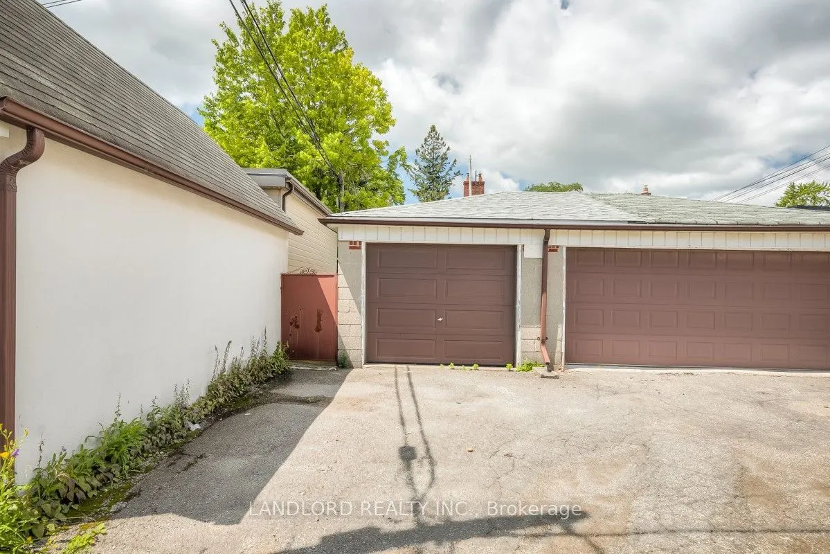85 Greenlaw Avenue