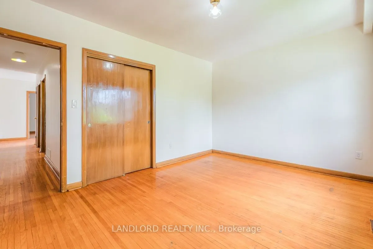 85 Greenlaw Avenue