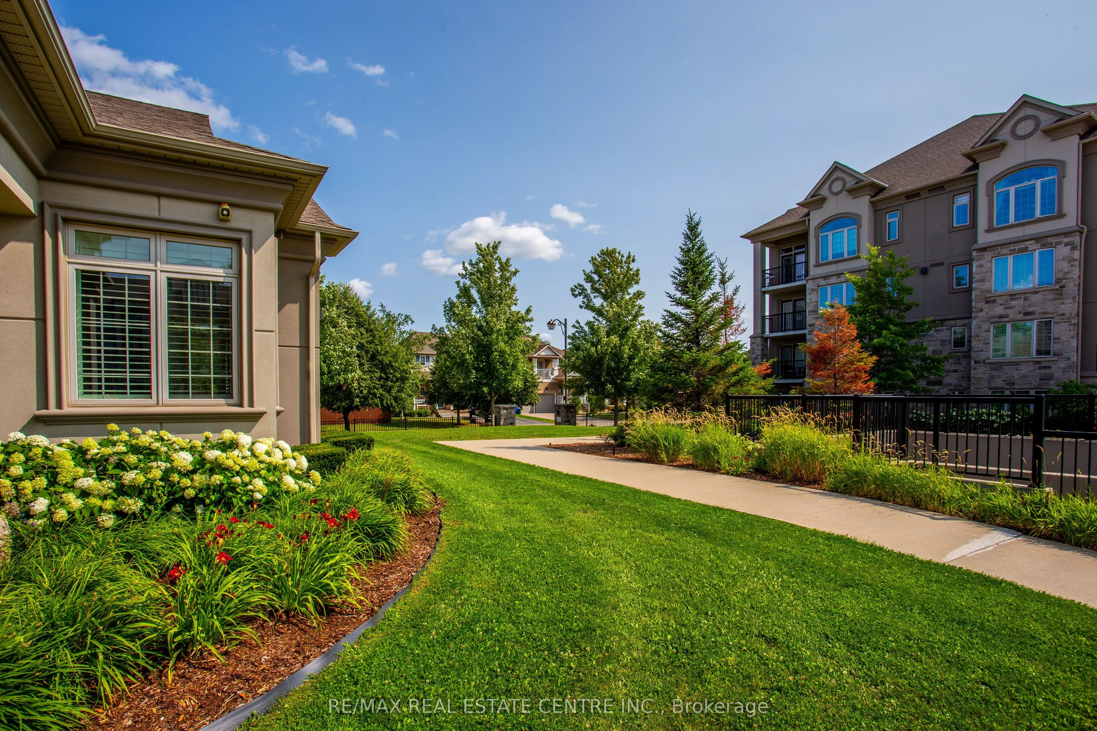 1460 Main Street E #412