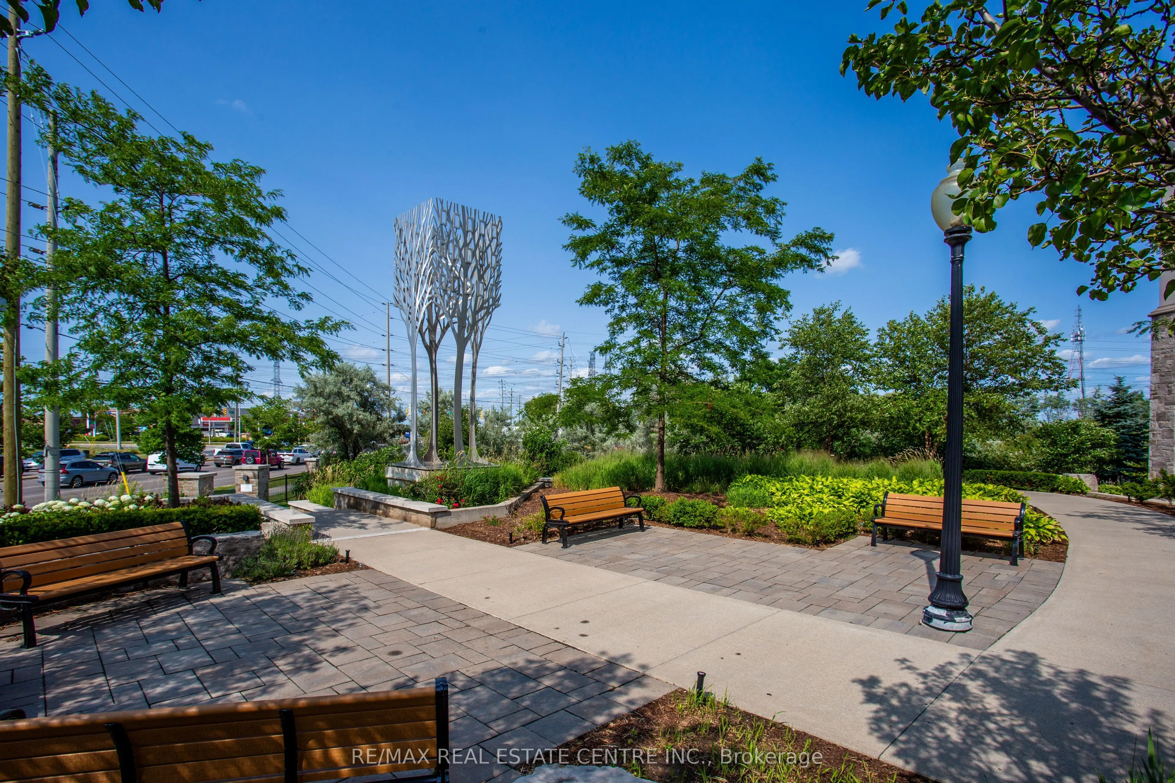 1460 Main Street E #412