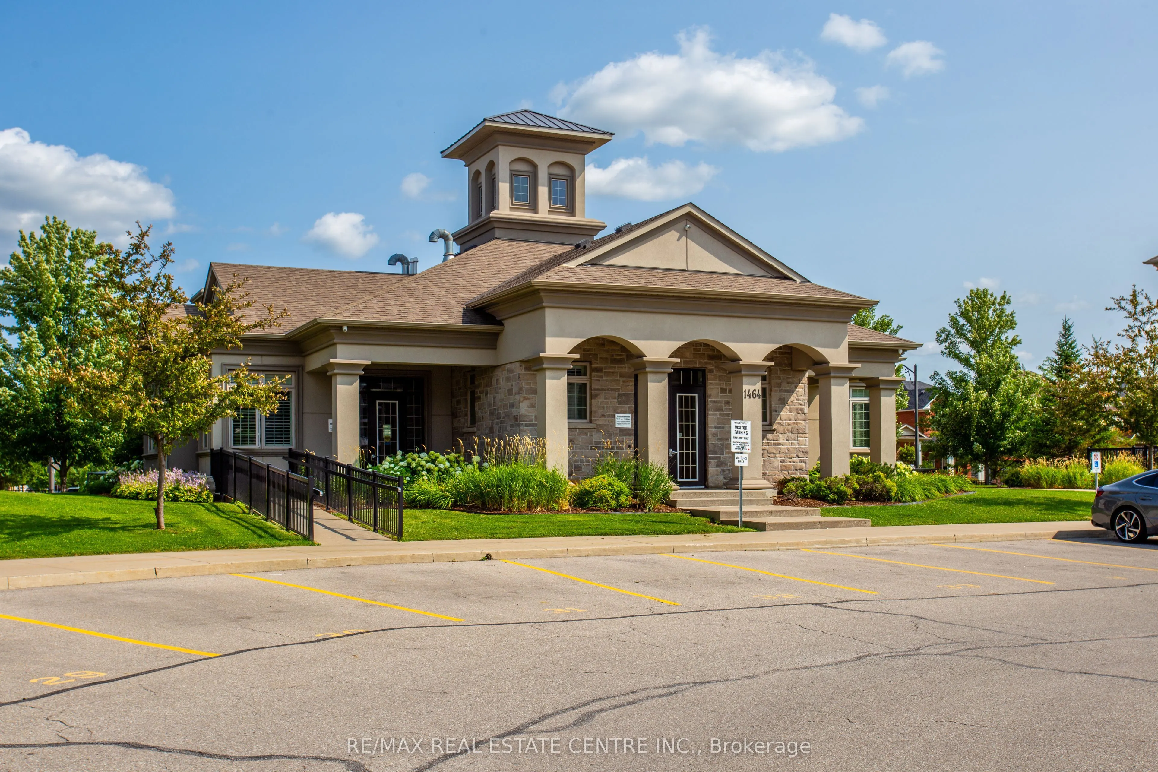 1460 Main Street E #412