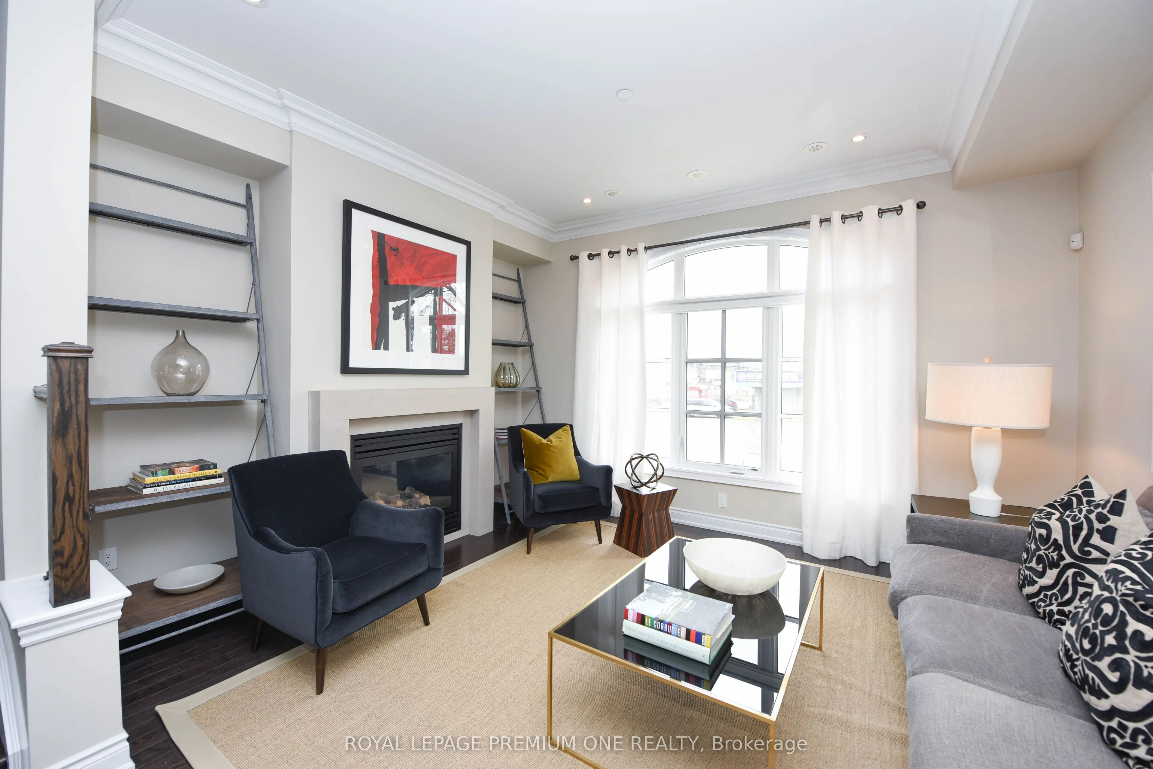 6A ACORN Avenue