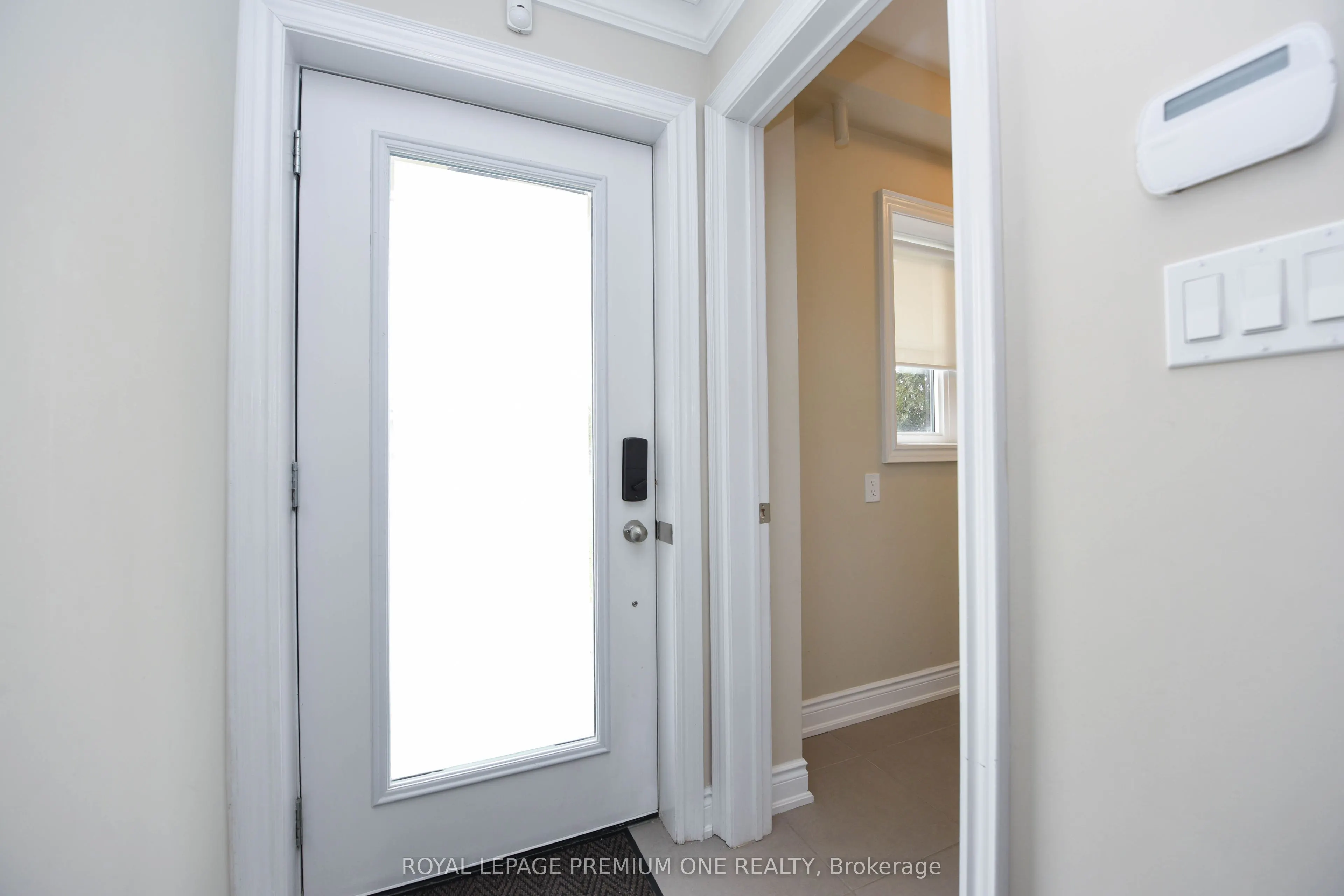 6A ACORN Avenue