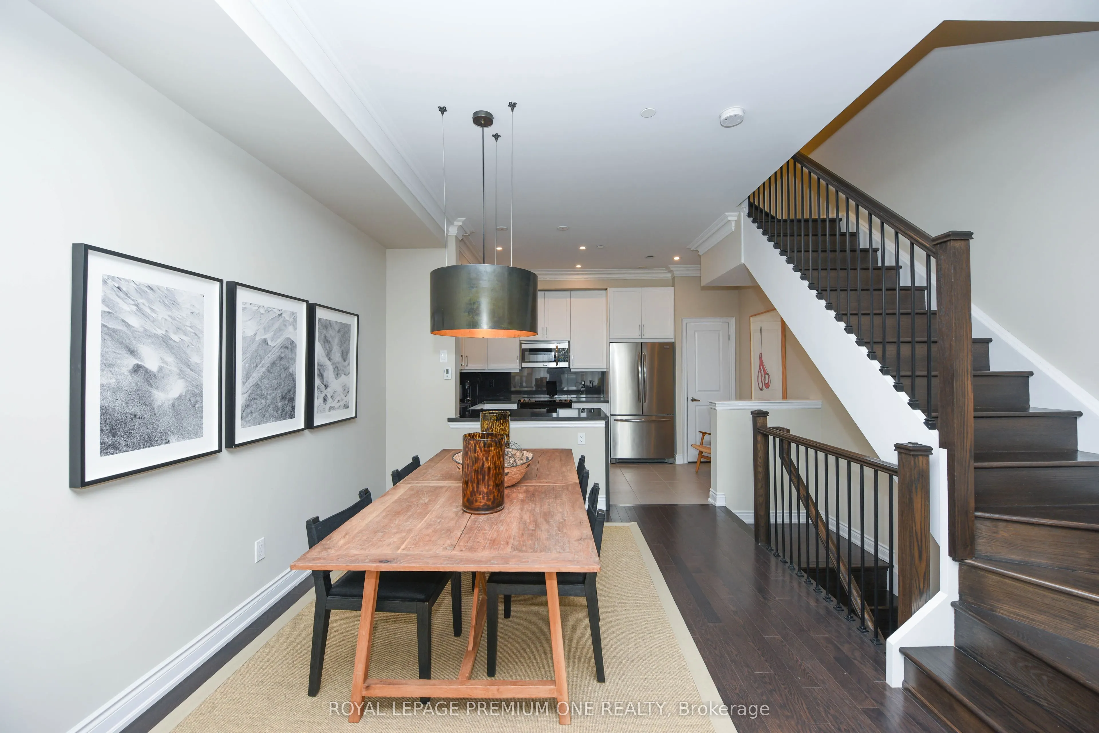 6A ACORN Avenue