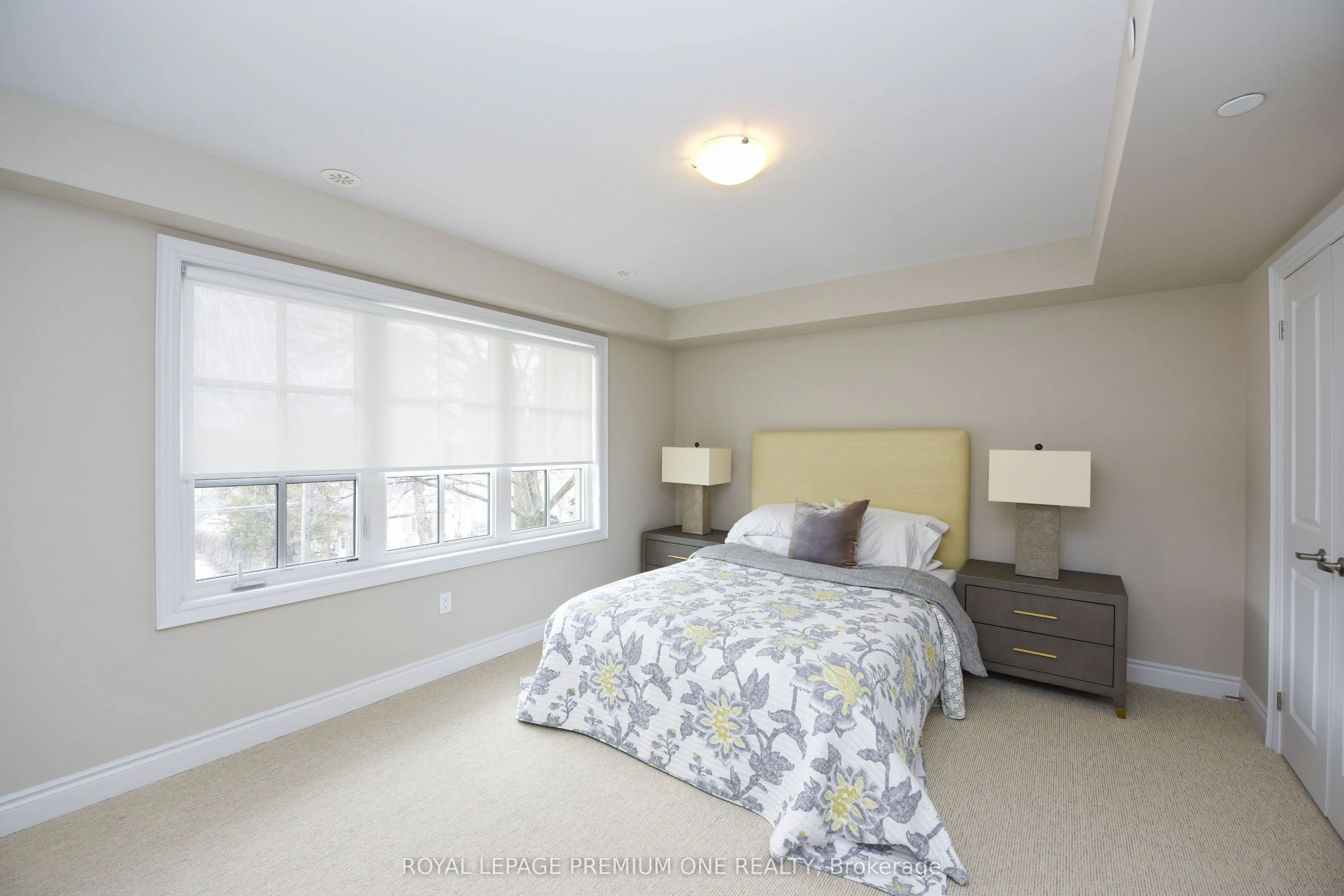 6A ACORN Avenue