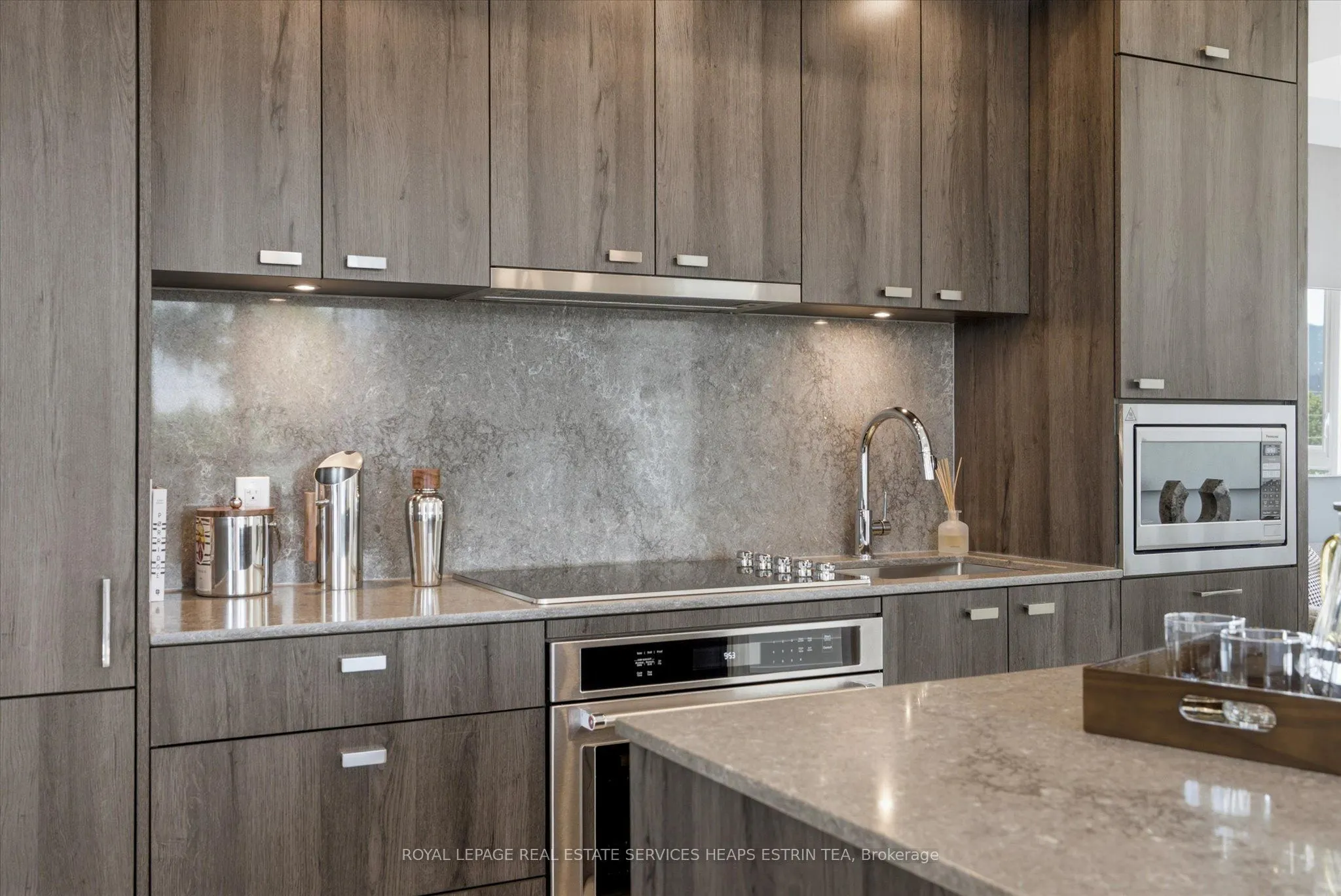 858 Dupont Street #328