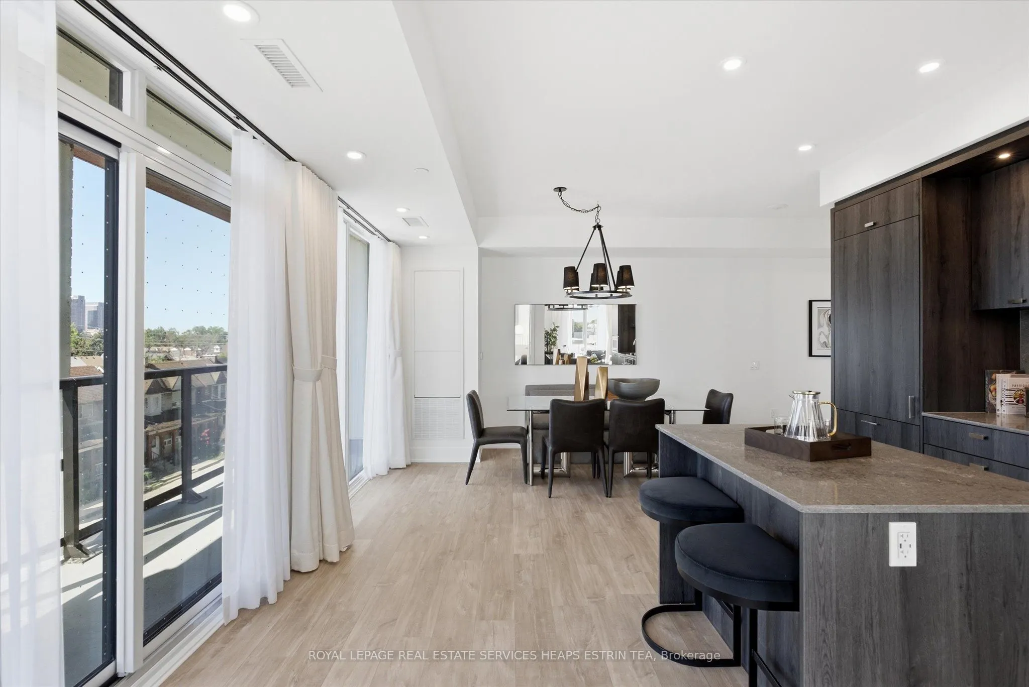 858 Dupont Street #328