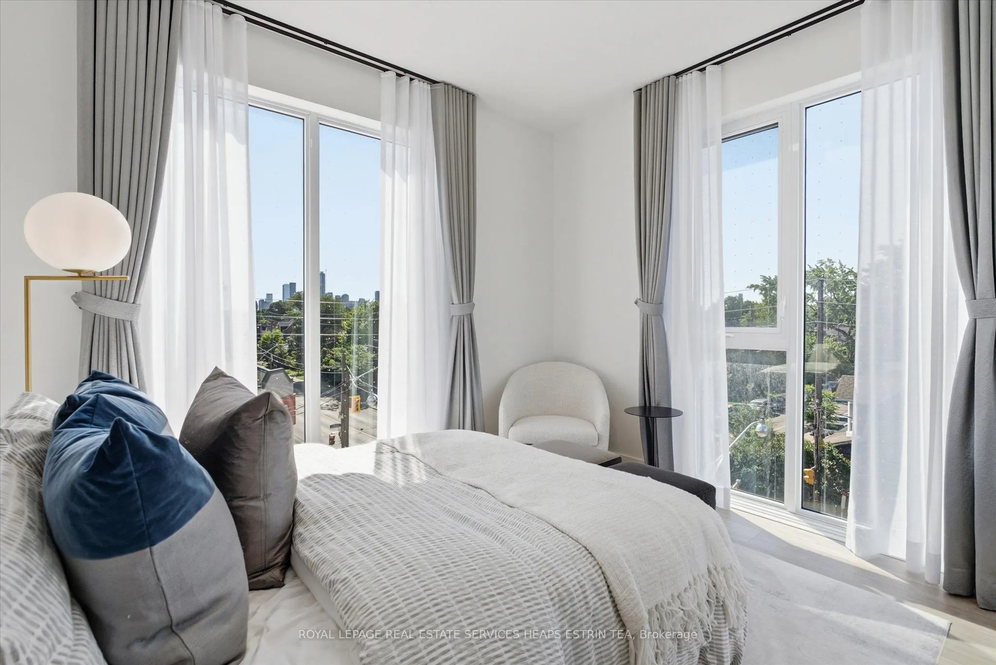 858 Dupont Street #328