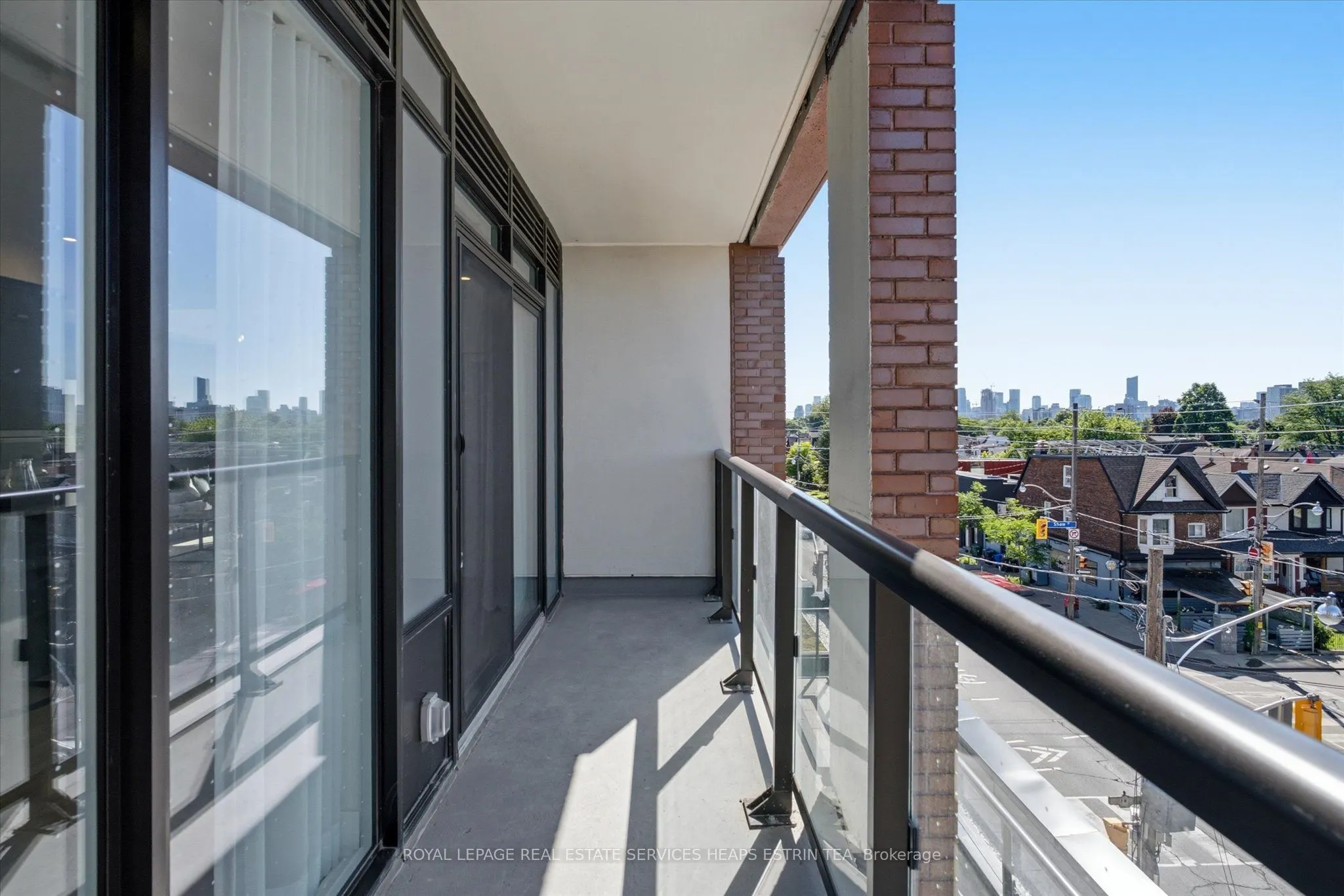 858 Dupont Street #328