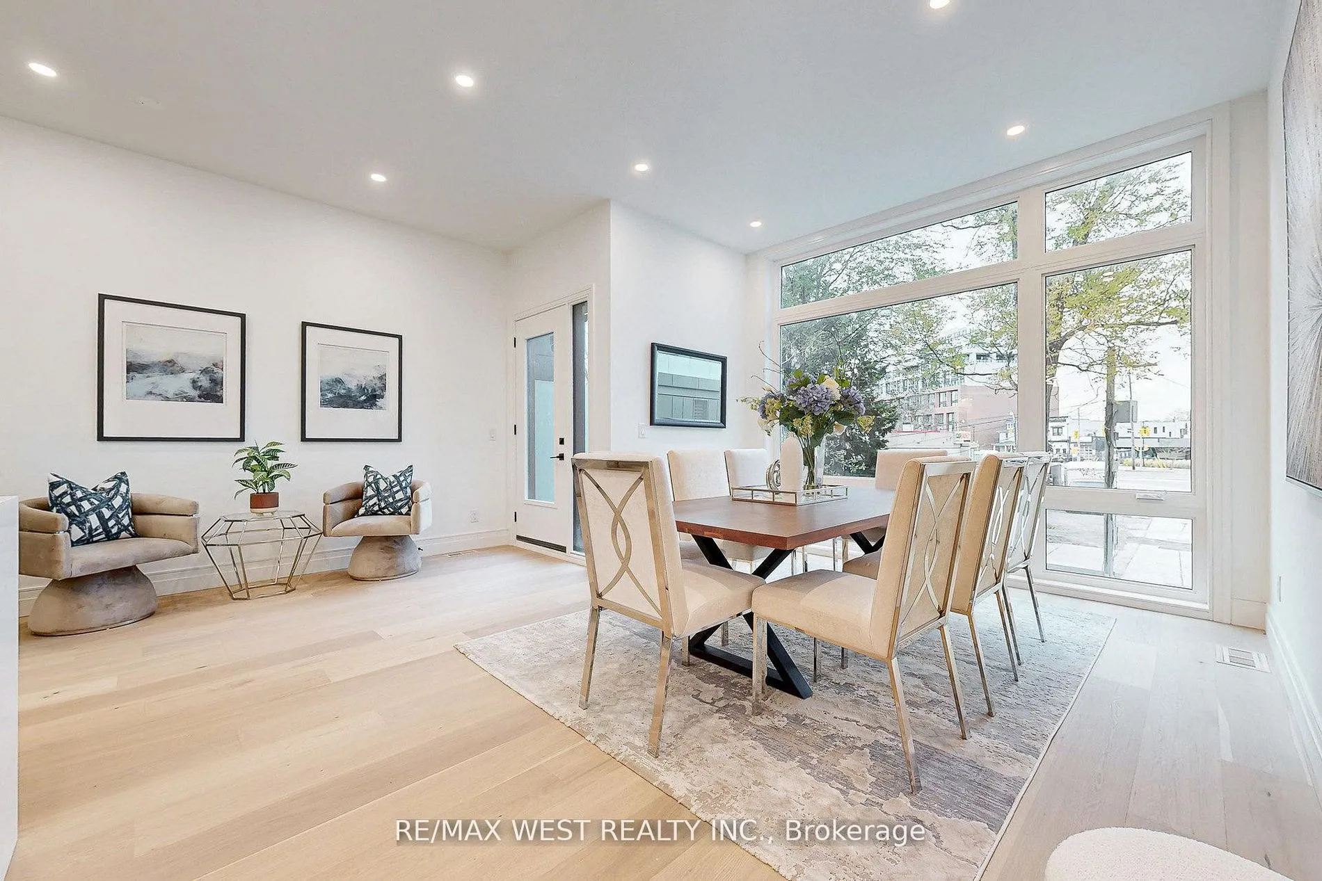 2639R Dundas Street W #3
