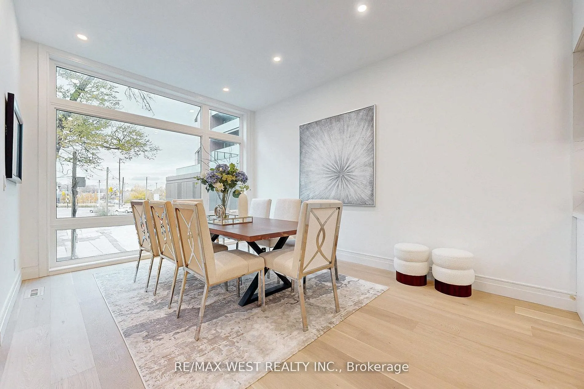 2639R Dundas Street W #3