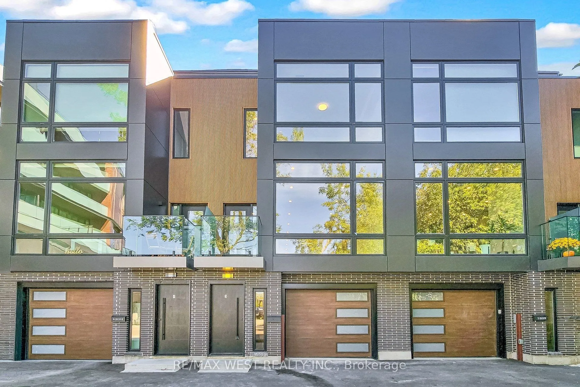 2639R Dundas Street W #3