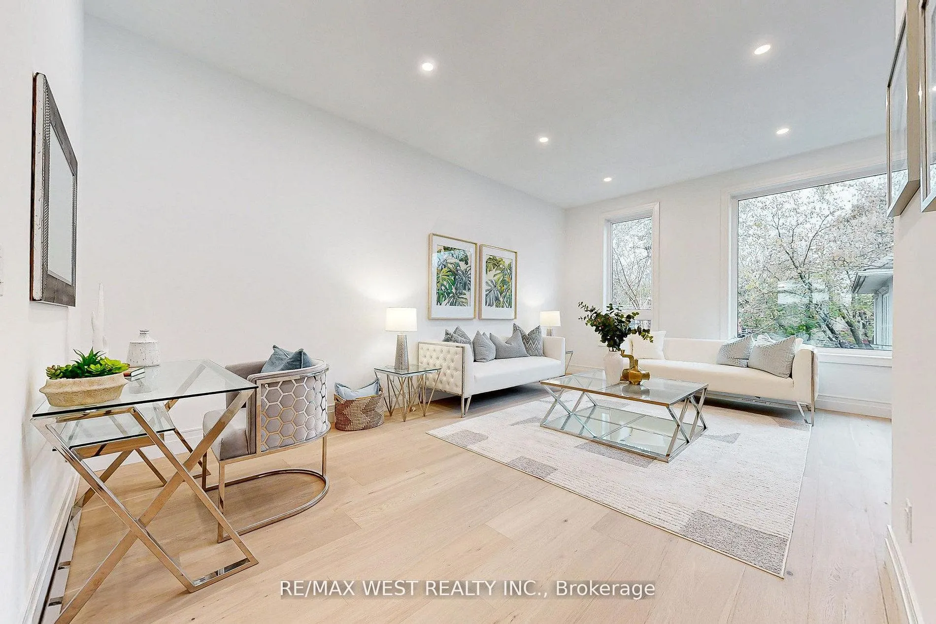 2639R Dundas Street W #3