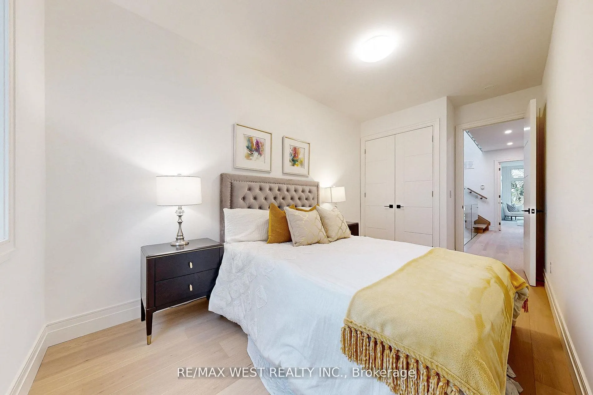 2639R Dundas Street W #3