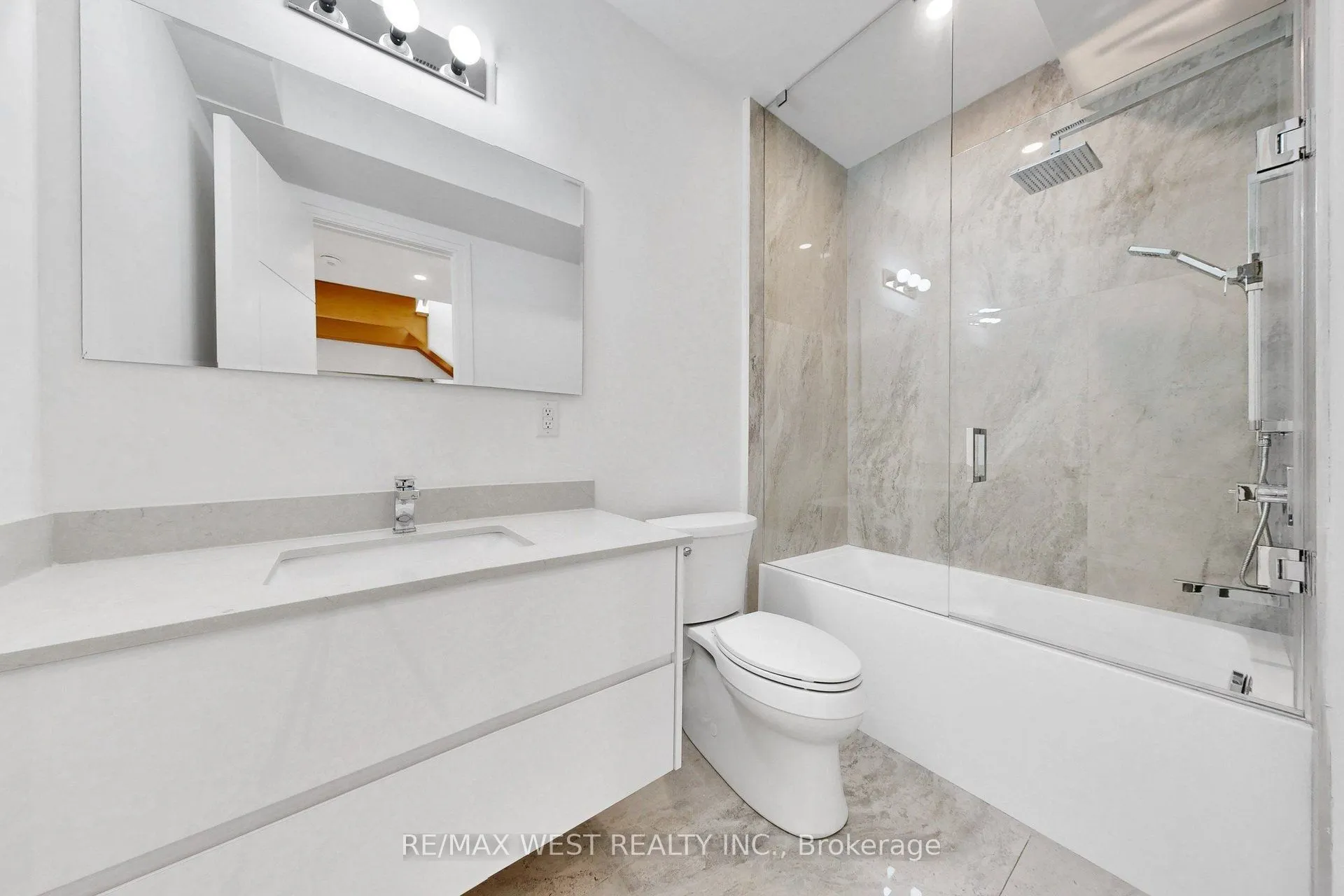 2639R Dundas Street W #3