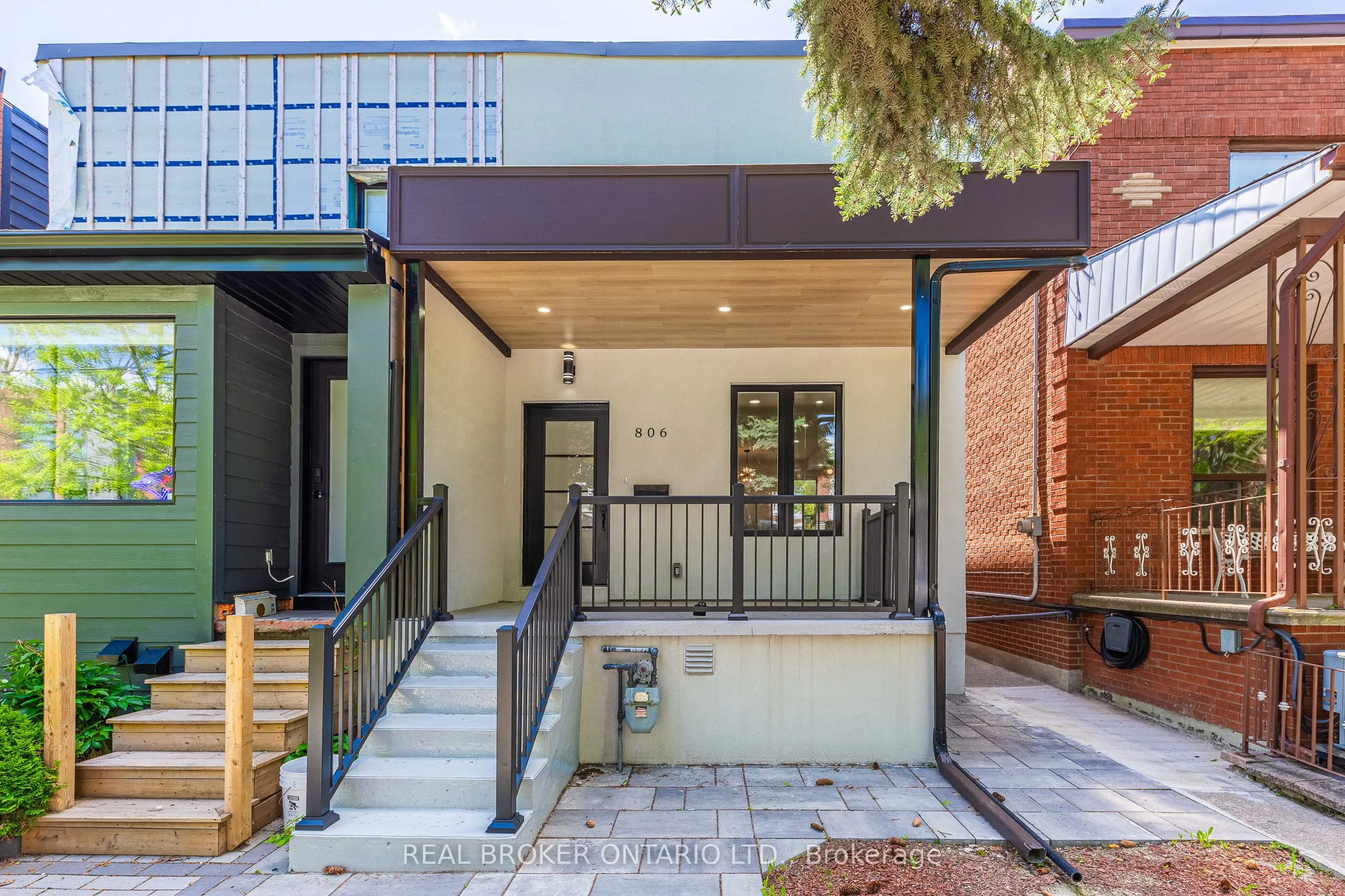806 Gladstone Avenue