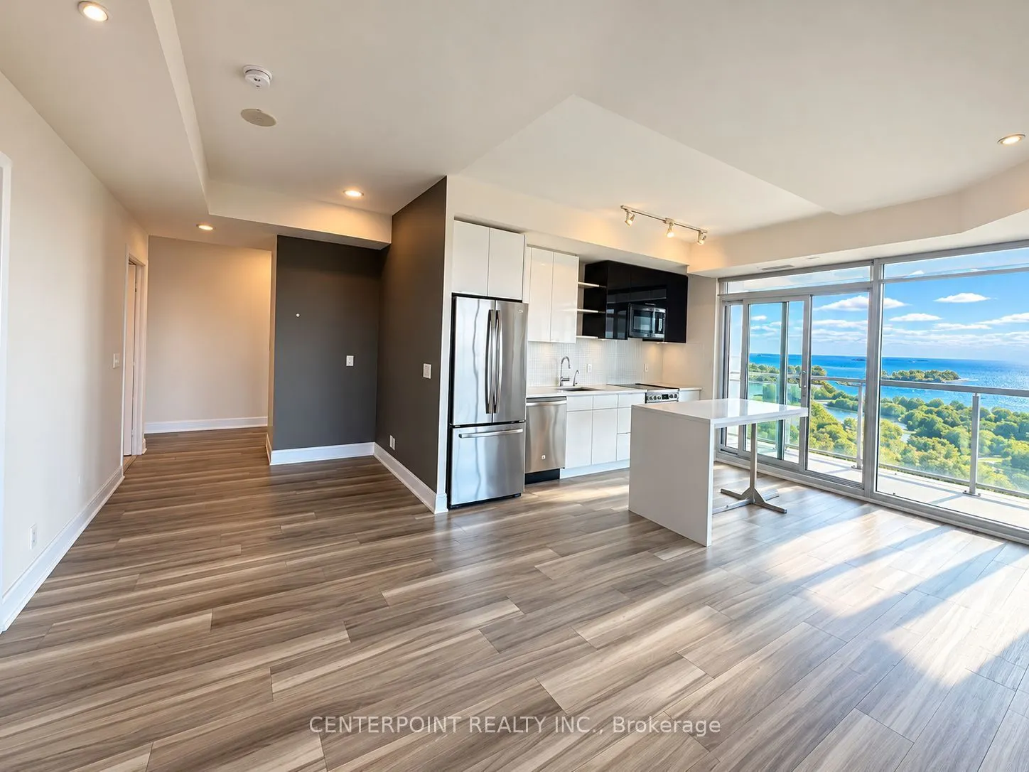33 Shore Breeze Drive #810