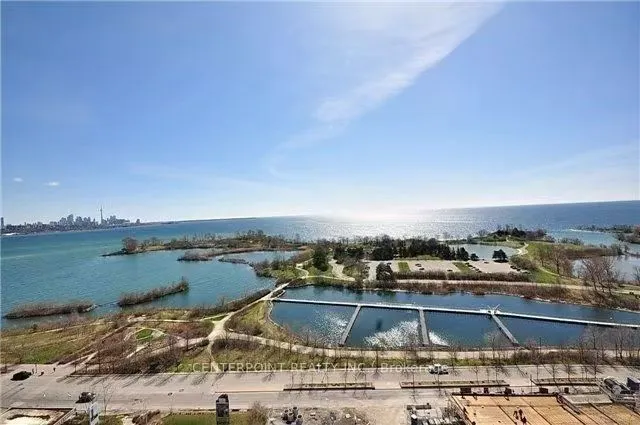 33 Shore Breeze Drive #810