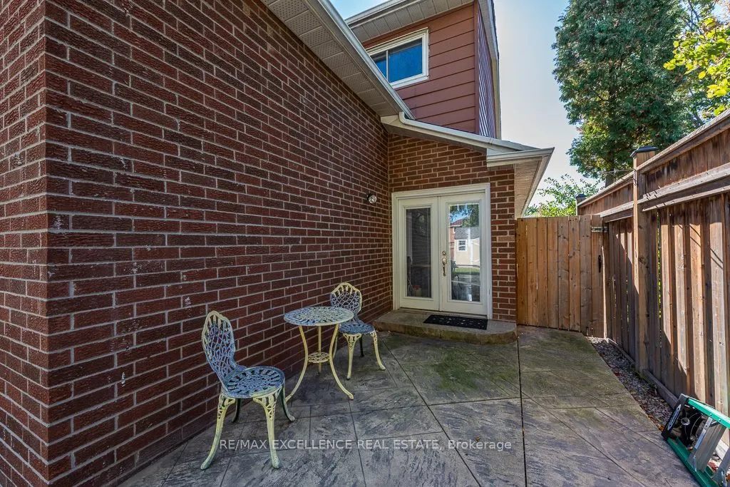 41 Trewartha Crescent