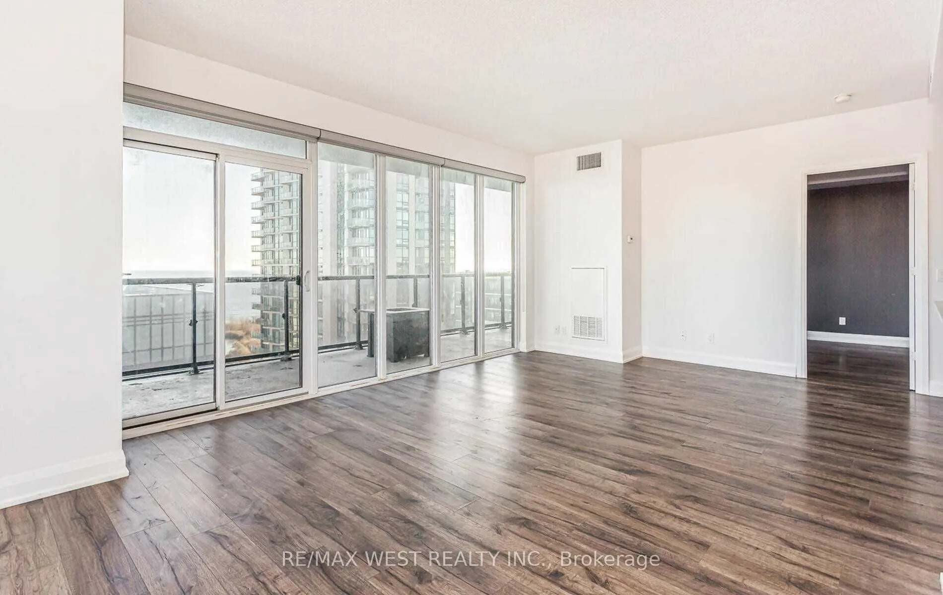 56 Annie Craig Drive #1901