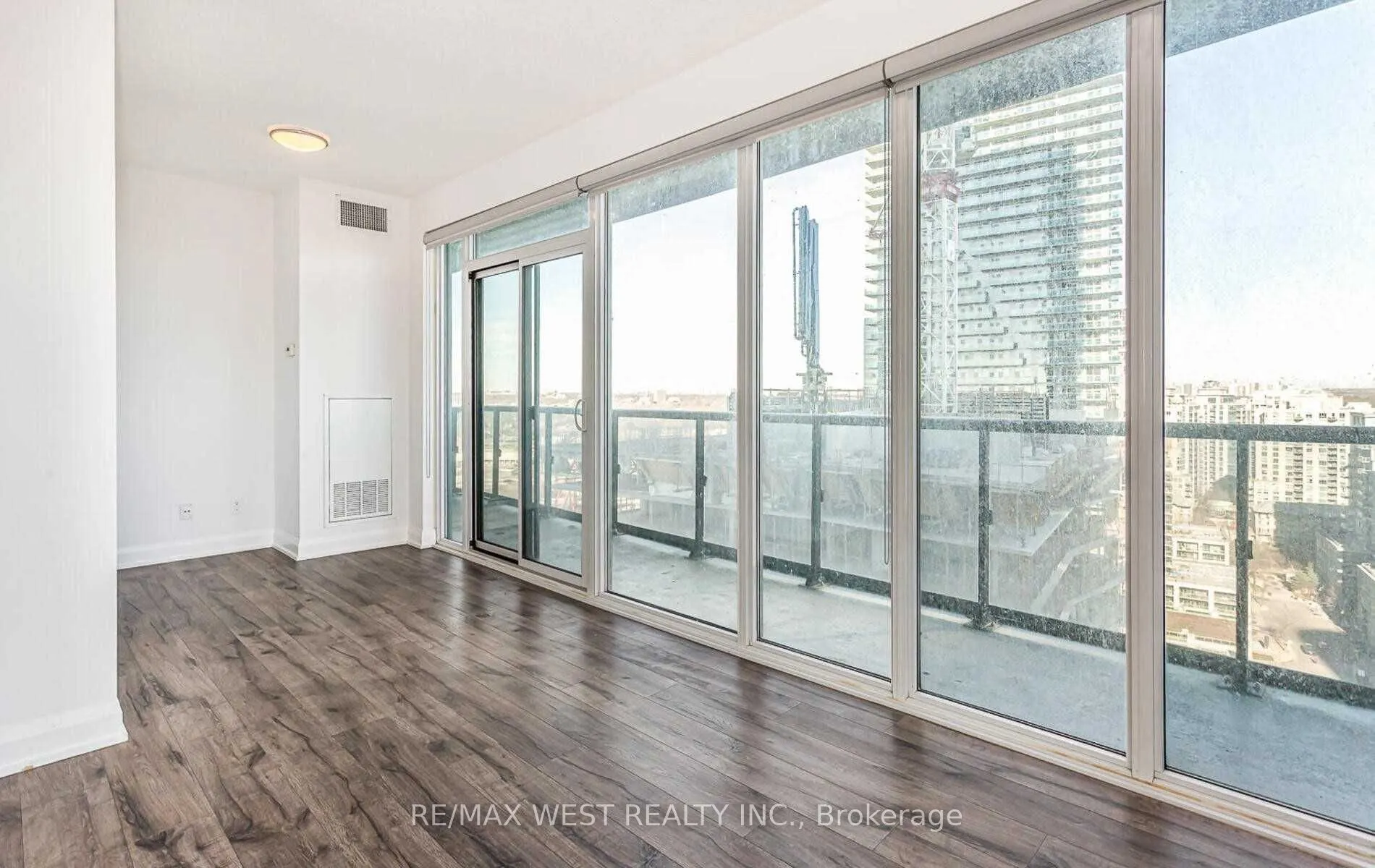 56 Annie Craig Drive #1901