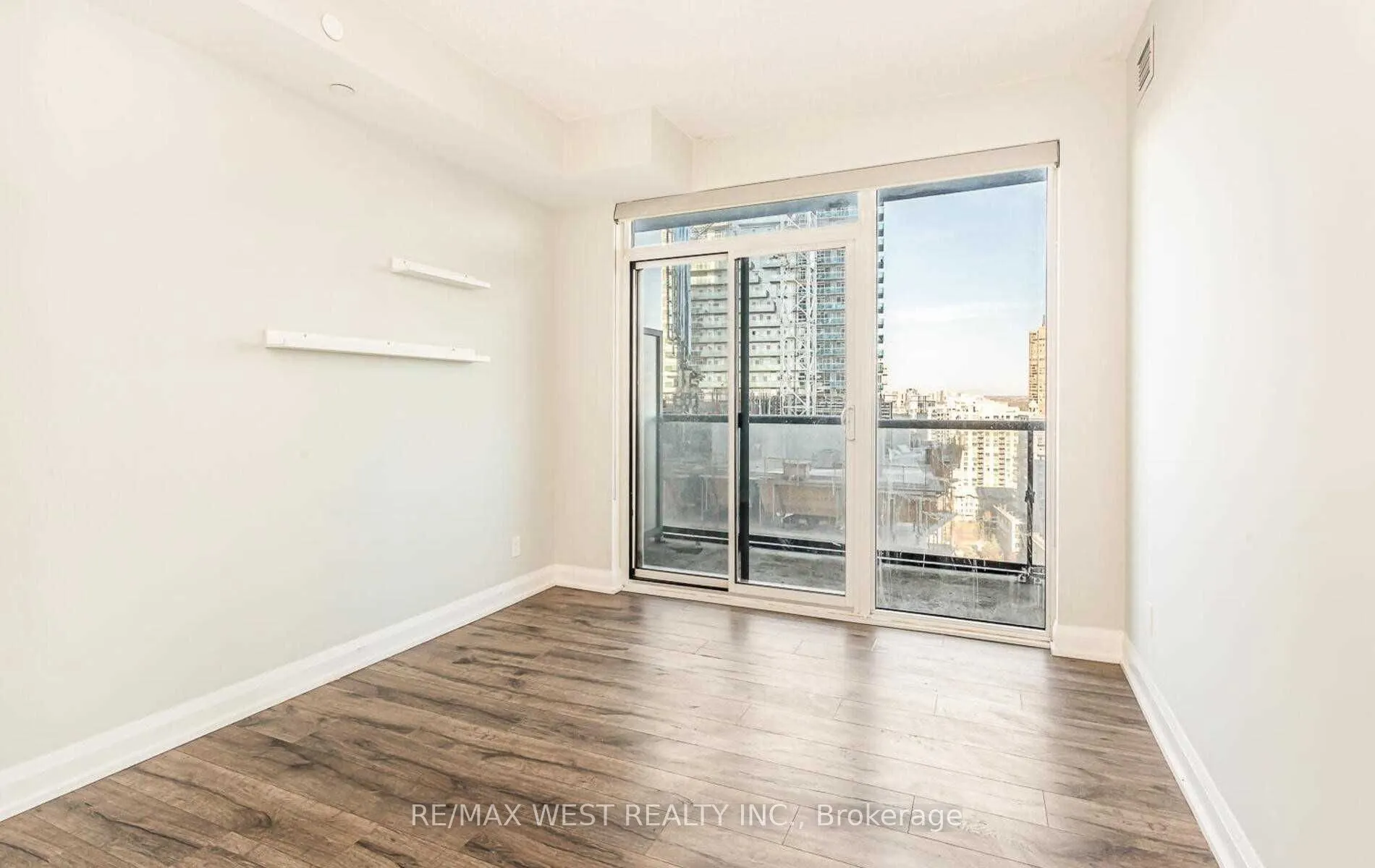 56 Annie Craig Drive #1901