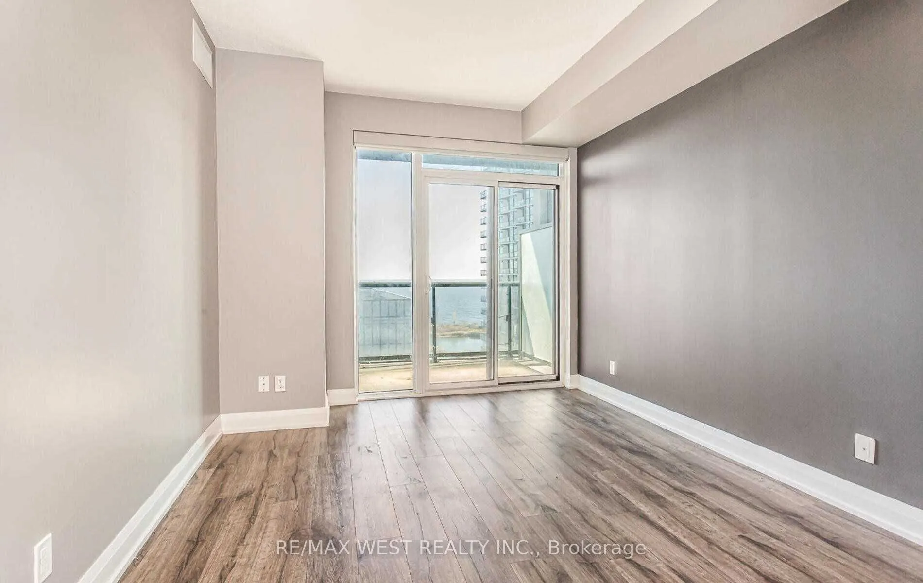 56 Annie Craig Drive #1901