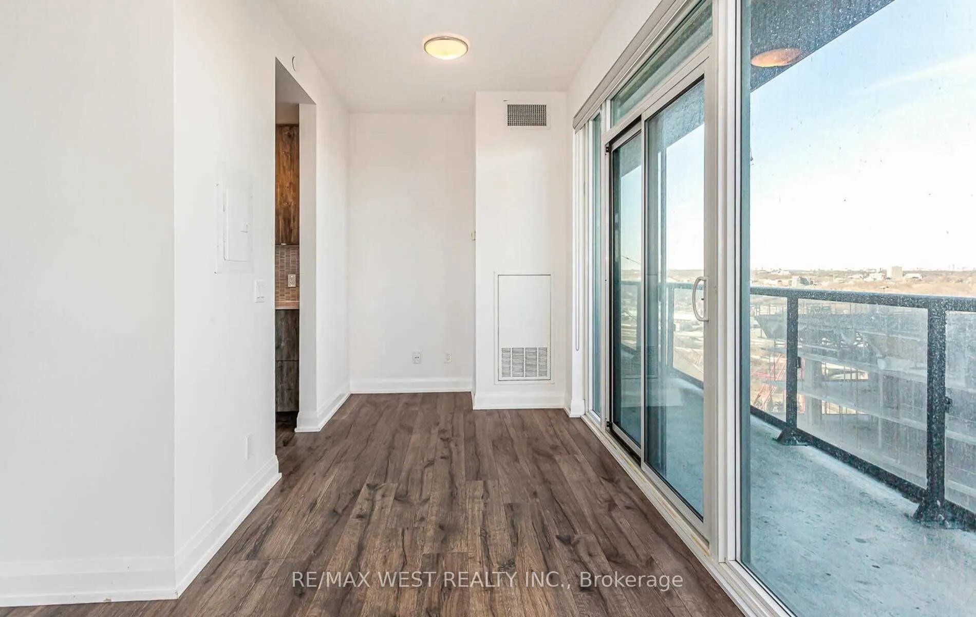 56 Annie Craig Drive #1901