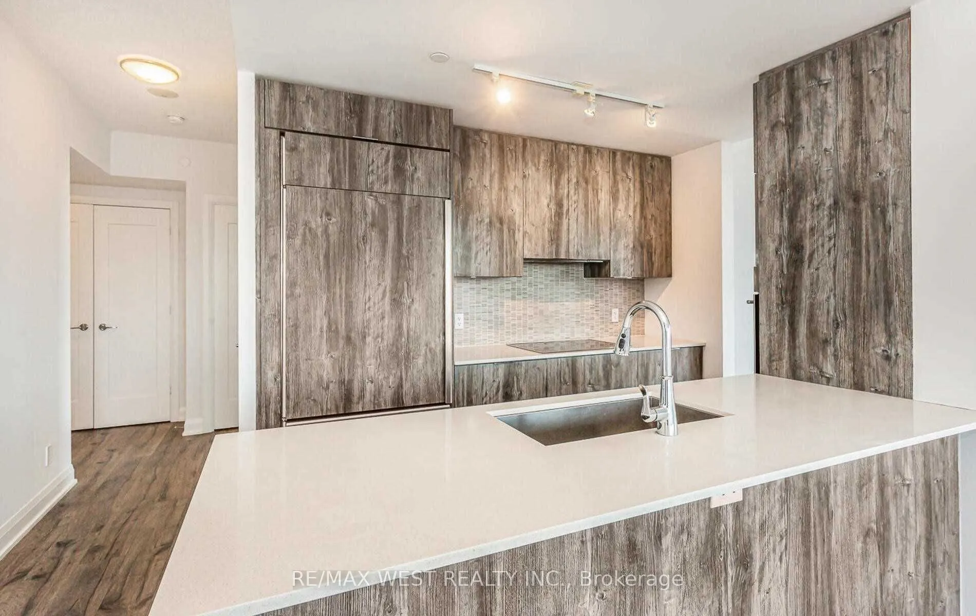56 Annie Craig Drive #1901