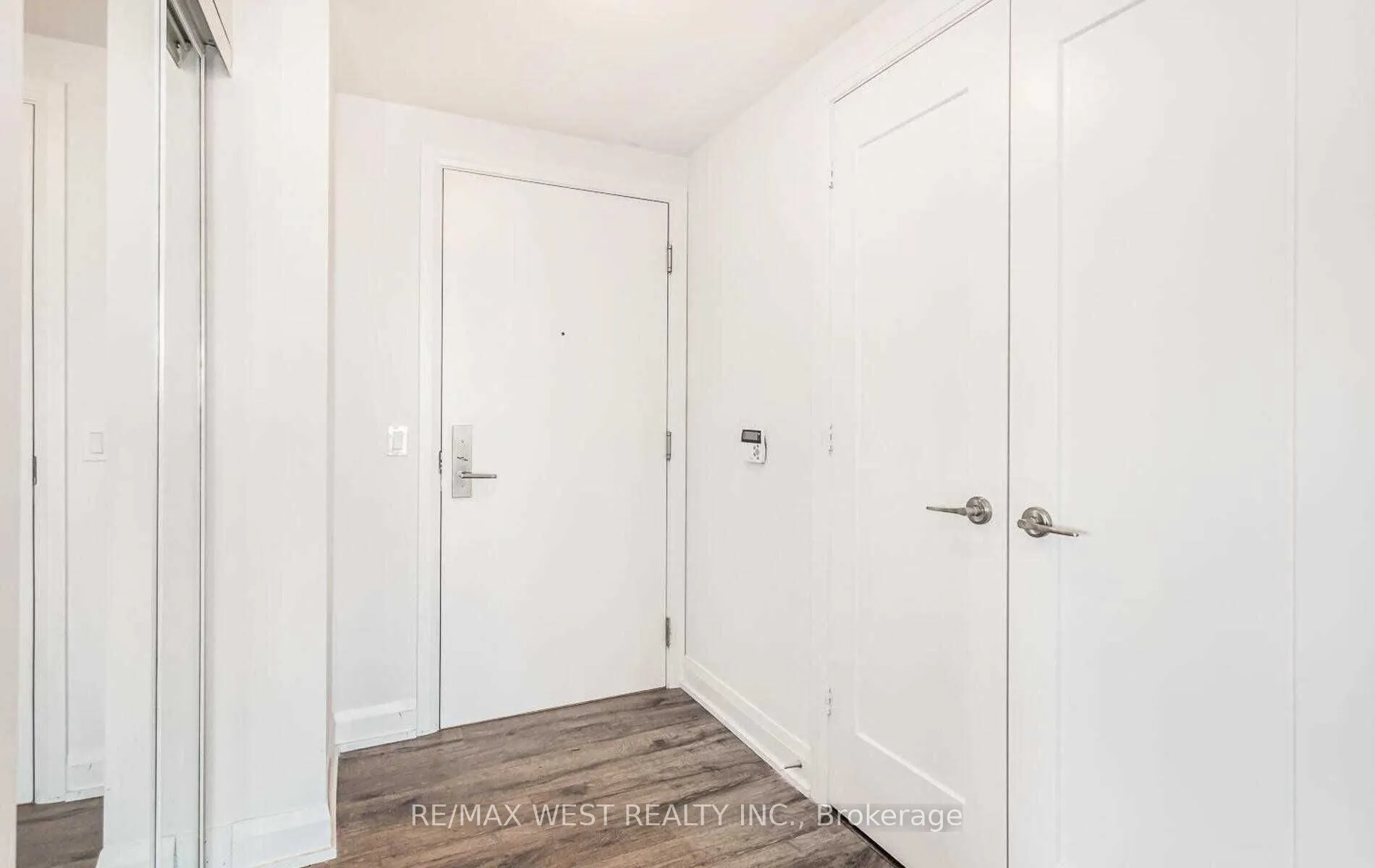 56 Annie Craig Drive #1901
